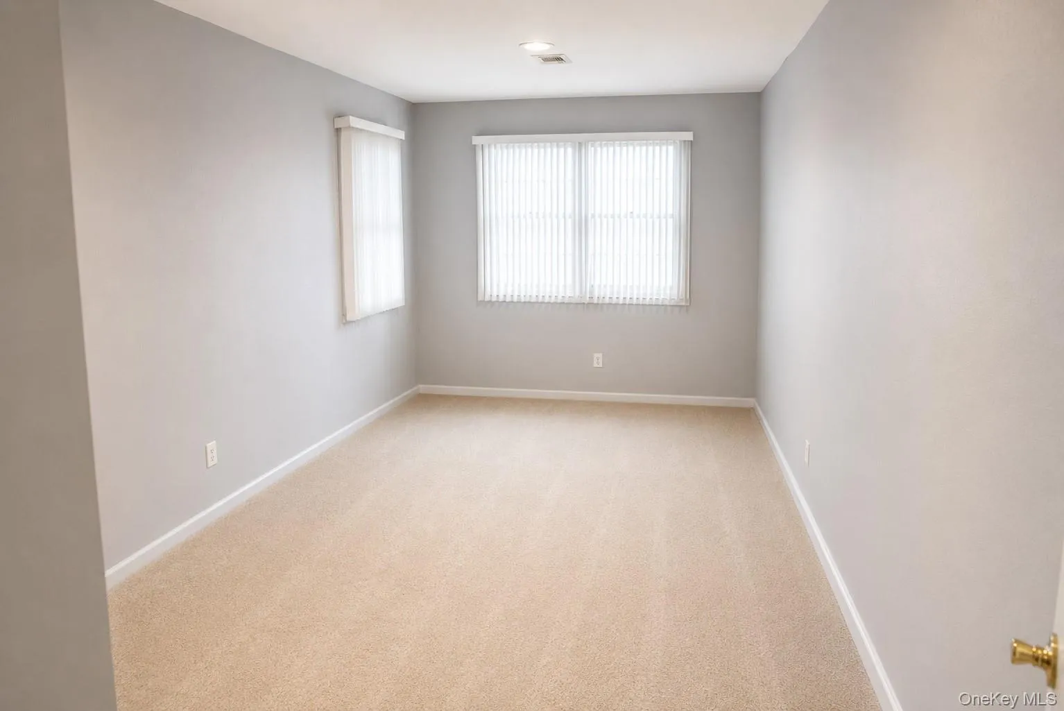 3837 Cordwood Lane, Hempstead, NY, 4 Bedrooms Bedrooms, 8 Rooms Rooms,3 BathroomsBathrooms,Residential,For Rent,Cordwood,0,KEY996626 3837 Cordwood Lane, Hempstead, NY, 4 Bedrooms Bedrooms, 8 Rooms Rooms,3 BathroomsBathrooms,Residential,For Rent,Cordwood,0,KEY996626