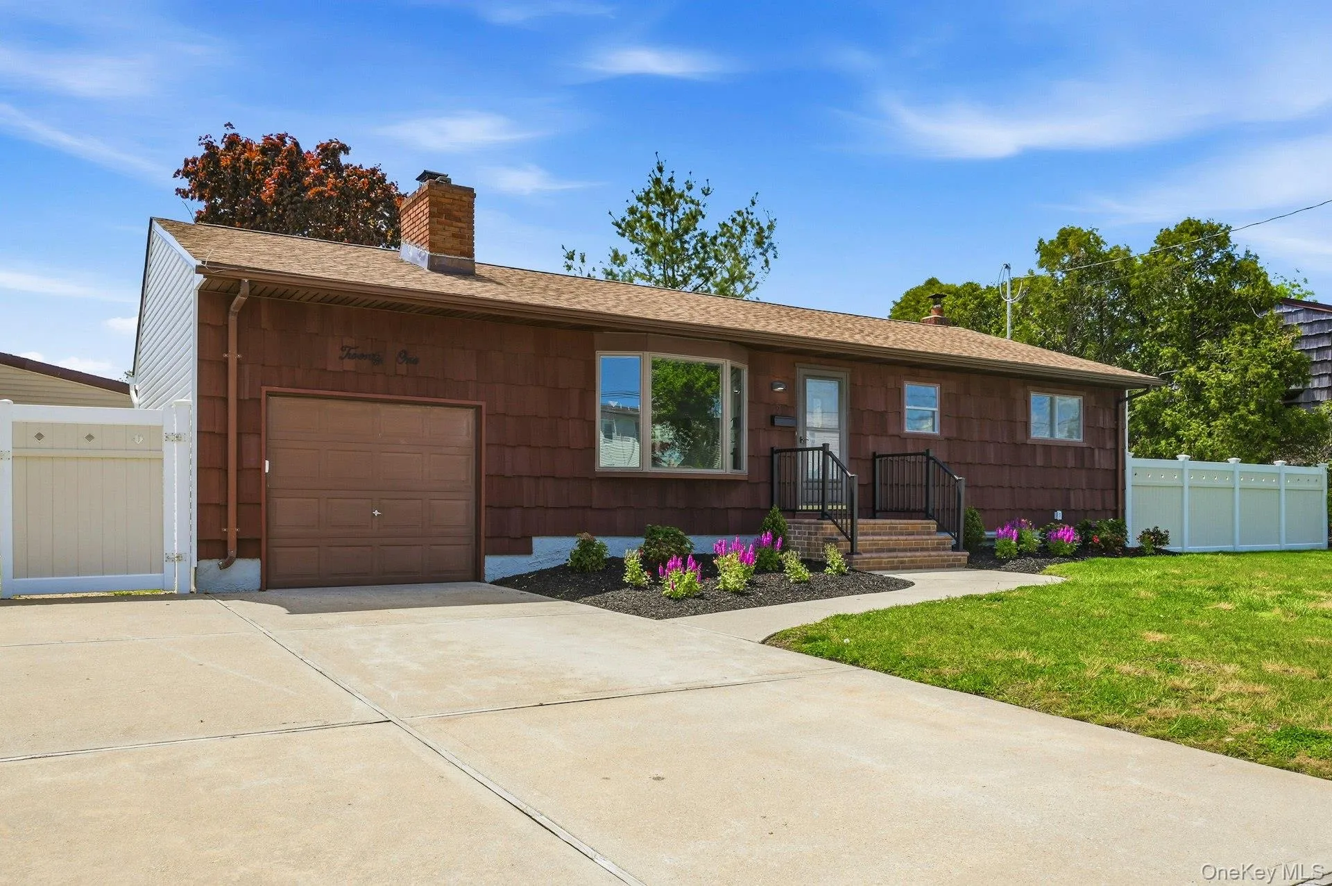 21 Robbins Street, Babylon, NY, 3 Bedrooms Bedrooms, 5 Rooms Rooms,2 BathroomsBathrooms,Residential,For Rent,Robbins,0,996633 21 Robbins Street, Babylon, NY, 3 Bedrooms Bedrooms, 5 Rooms Rooms,2 BathroomsBathrooms,Residential,For Rent,Robbins,0,996633