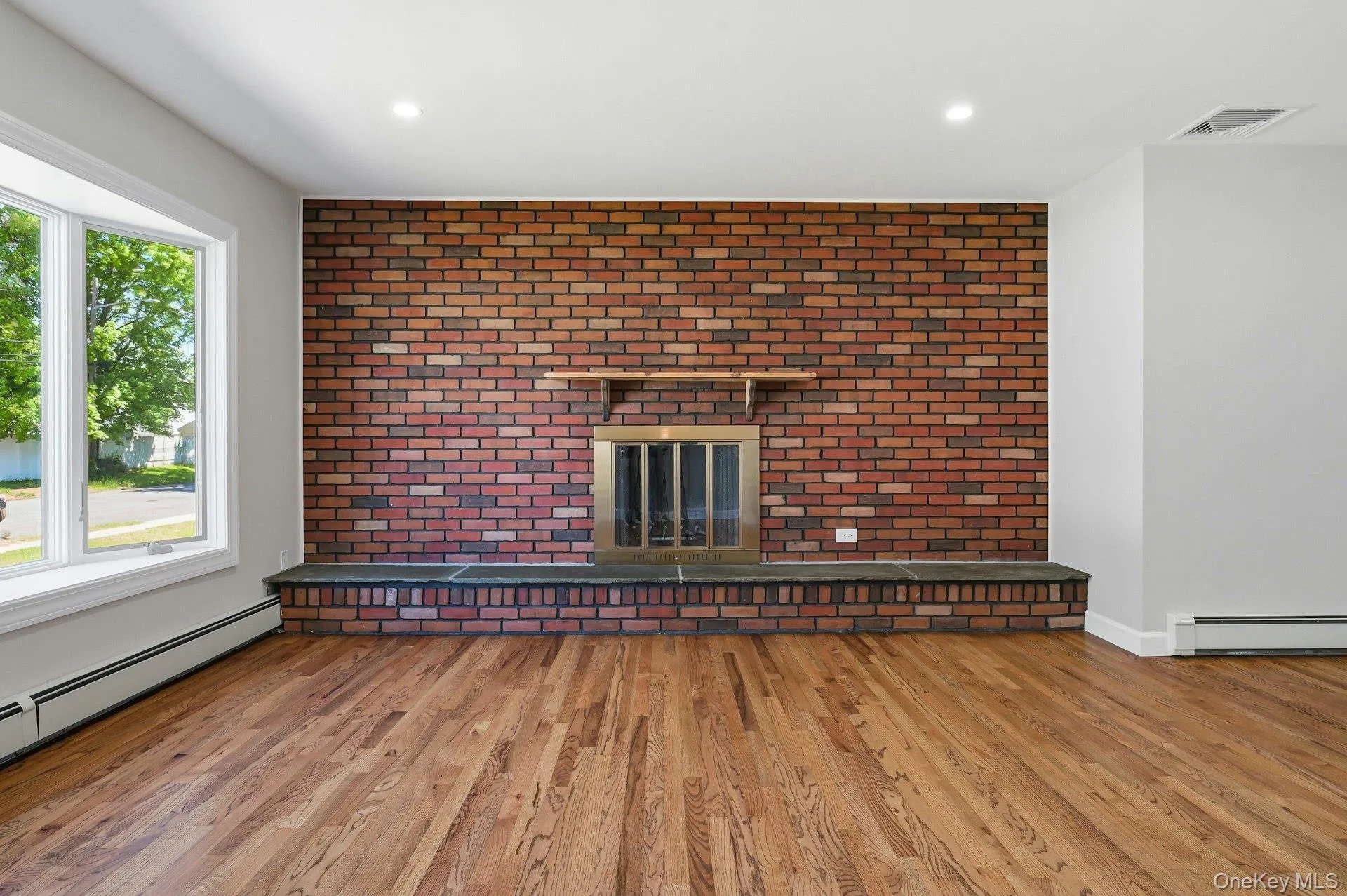 21 Robbins Street, Babylon, NY, 3 Bedrooms Bedrooms, 5 Rooms Rooms,2 BathroomsBathrooms,Residential,For Rent,Robbins,0,996633 21 Robbins Street, Babylon, NY, 3 Bedrooms Bedrooms, 5 Rooms Rooms,2 BathroomsBathrooms,Residential,For Rent,Robbins,0,996633