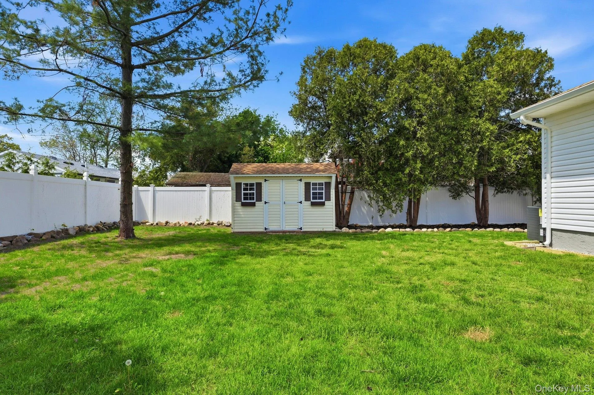 21 Robbins Street, Babylon, NY, 3 Bedrooms Bedrooms, 5 Rooms Rooms,2 BathroomsBathrooms,Residential,For Rent,Robbins,0,996633 21 Robbins Street, Babylon, NY, 3 Bedrooms Bedrooms, 5 Rooms Rooms,2 BathroomsBathrooms,Residential,For Rent,Robbins,0,996633