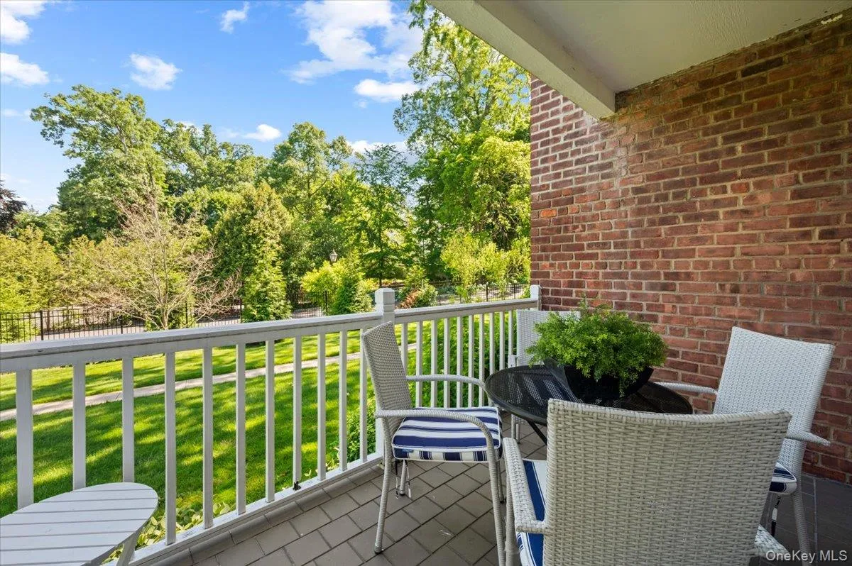 Enjoy a shaded outdoor retreat to enjoy a morning coffee, entertain friends or spend relaxed evenings al-fresco Enjoy a shaded outdoor retreat to enjoy a morning coffee, entertain friends or spend relaxed evenings al-fresco