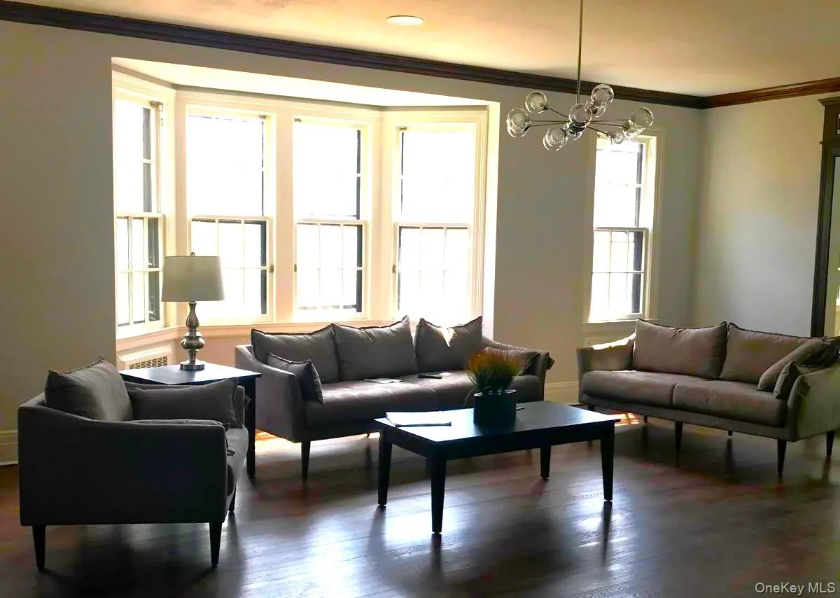 940 Smith Lane, Hempstead, NY, 6 Bedrooms Bedrooms, 11 Rooms Rooms,5 BathroomsBathrooms,Residential Lease,For Rent,Smith,0,996637 940 Smith Lane, Hempstead, NY, 6 Bedrooms Bedrooms, 11 Rooms Rooms,5 BathroomsBathrooms,Residential Lease,For Rent,Smith,0,996637