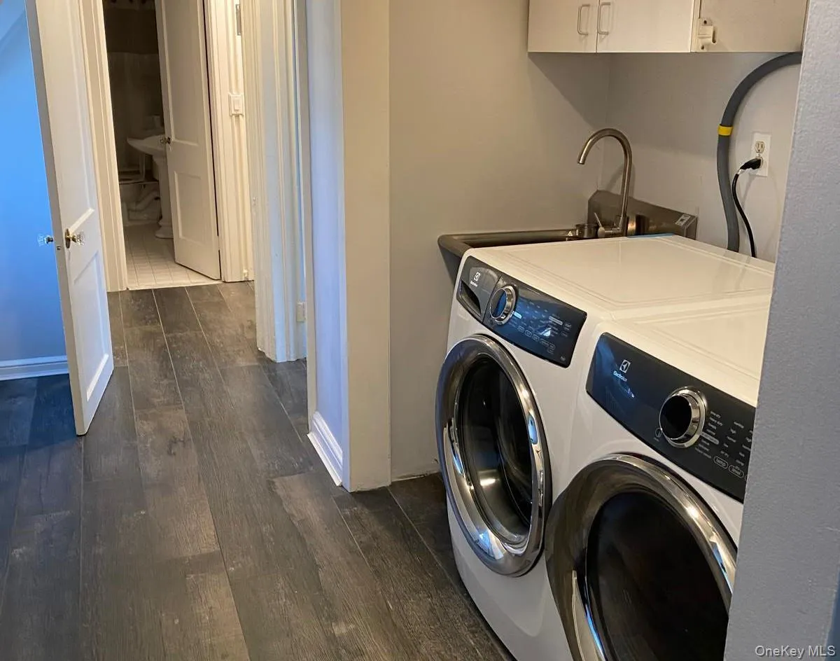 940 Smith Lane, Hempstead, NY, 6 Bedrooms Bedrooms, 11 Rooms Rooms,5 BathroomsBathrooms,Residential Lease,For Rent,Smith,0,996637 940 Smith Lane, Hempstead, NY, 6 Bedrooms Bedrooms, 11 Rooms Rooms,5 BathroomsBathrooms,Residential Lease,For Rent,Smith,0,996637