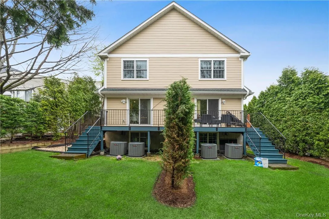 94 Thatcher Avenue, Harrison, NY, 4 Bedrooms Bedrooms, 9 Rooms Rooms,3 BathroomsBathrooms,Residential Lease,For Rent,Thatcher,0,996659 94 Thatcher Avenue, Harrison, NY, 4 Bedrooms Bedrooms, 9 Rooms Rooms,3 BathroomsBathrooms,Residential Lease,For Rent,Thatcher,0,996659