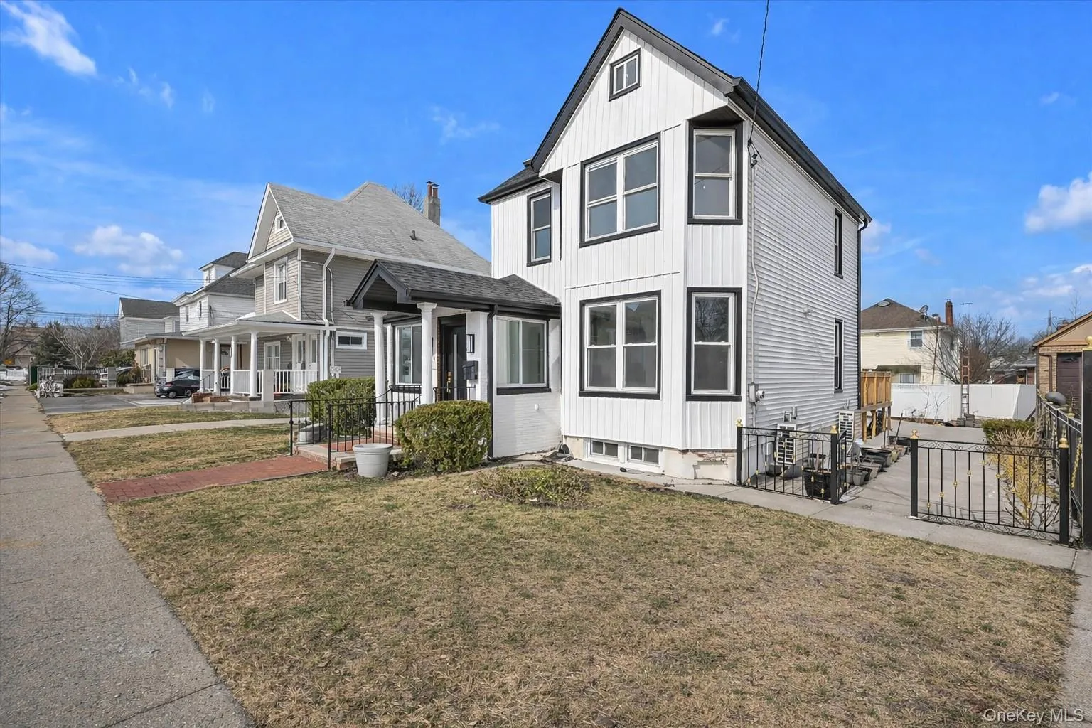 154-25 13th Avenue, New York, NY, 3 Bedrooms Bedrooms, 7 Rooms Rooms,2 BathroomsBathrooms,Residential Lease,For Rent,13th,0,996671 154-25 13th Avenue, New York, NY, 3 Bedrooms Bedrooms, 7 Rooms Rooms,2 BathroomsBathrooms,Residential Lease,For Rent,13th,0,996671