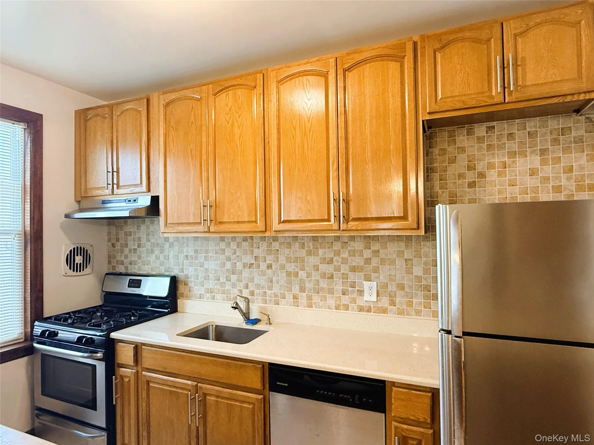 5017 41st Street, New York, NY, 3 Bedrooms Bedrooms, 7 Rooms Rooms,1 BathroomBathrooms,Residential Lease,For Rent,41st,0,996678 5017 41st Street, New York, NY, 3 Bedrooms Bedrooms, 7 Rooms Rooms,1 BathroomBathrooms,Residential Lease,For Rent,41st,0,996678