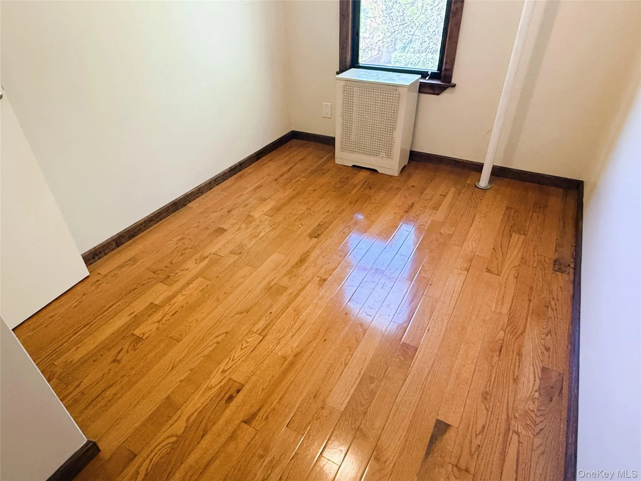 5017 41st Street, New York, NY, 3 Bedrooms Bedrooms, 7 Rooms Rooms,1 BathroomBathrooms,Residential Lease,For Rent,41st,0,996678 5017 41st Street, New York, NY, 3 Bedrooms Bedrooms, 7 Rooms Rooms,1 BathroomBathrooms,Residential Lease,For Rent,41st,0,996678