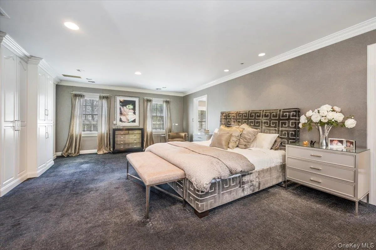 126 Station Road, North Hempstead, NY, 5 Bedrooms Bedrooms, 11 Rooms Rooms,4 BathroomsBathrooms,Residential,For Rent,Station,0,996679 126 Station Road, North Hempstead, NY, 5 Bedrooms Bedrooms, 11 Rooms Rooms,4 BathroomsBathrooms,Residential,For Rent,Station,0,996679