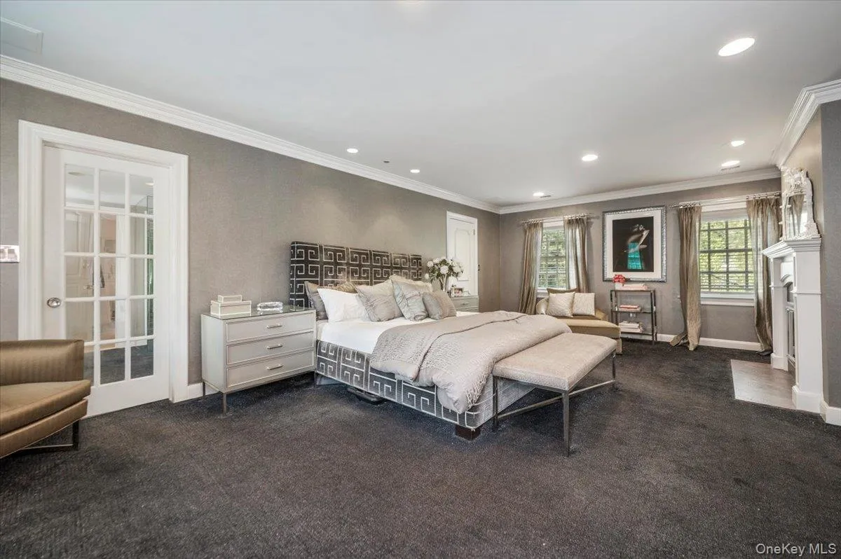 126 Station Road, North Hempstead, NY, 5 Bedrooms Bedrooms, 11 Rooms Rooms,4 BathroomsBathrooms,Residential,For Rent,Station,0,996679 126 Station Road, North Hempstead, NY, 5 Bedrooms Bedrooms, 11 Rooms Rooms,4 BathroomsBathrooms,Residential,For Rent,Station,0,996679