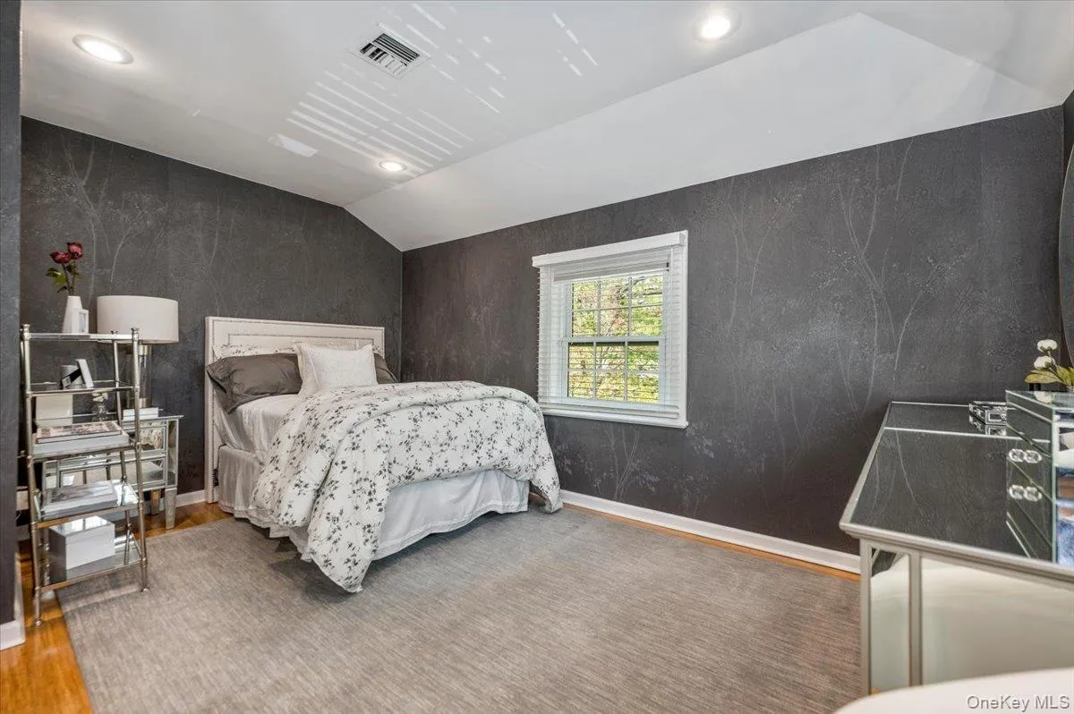 126 Station Road, North Hempstead, NY, 5 Bedrooms Bedrooms, 11 Rooms Rooms,4 BathroomsBathrooms,Residential,For Rent,Station,0,996679 126 Station Road, North Hempstead, NY, 5 Bedrooms Bedrooms, 11 Rooms Rooms,4 BathroomsBathrooms,Residential,For Rent,Station,0,996679