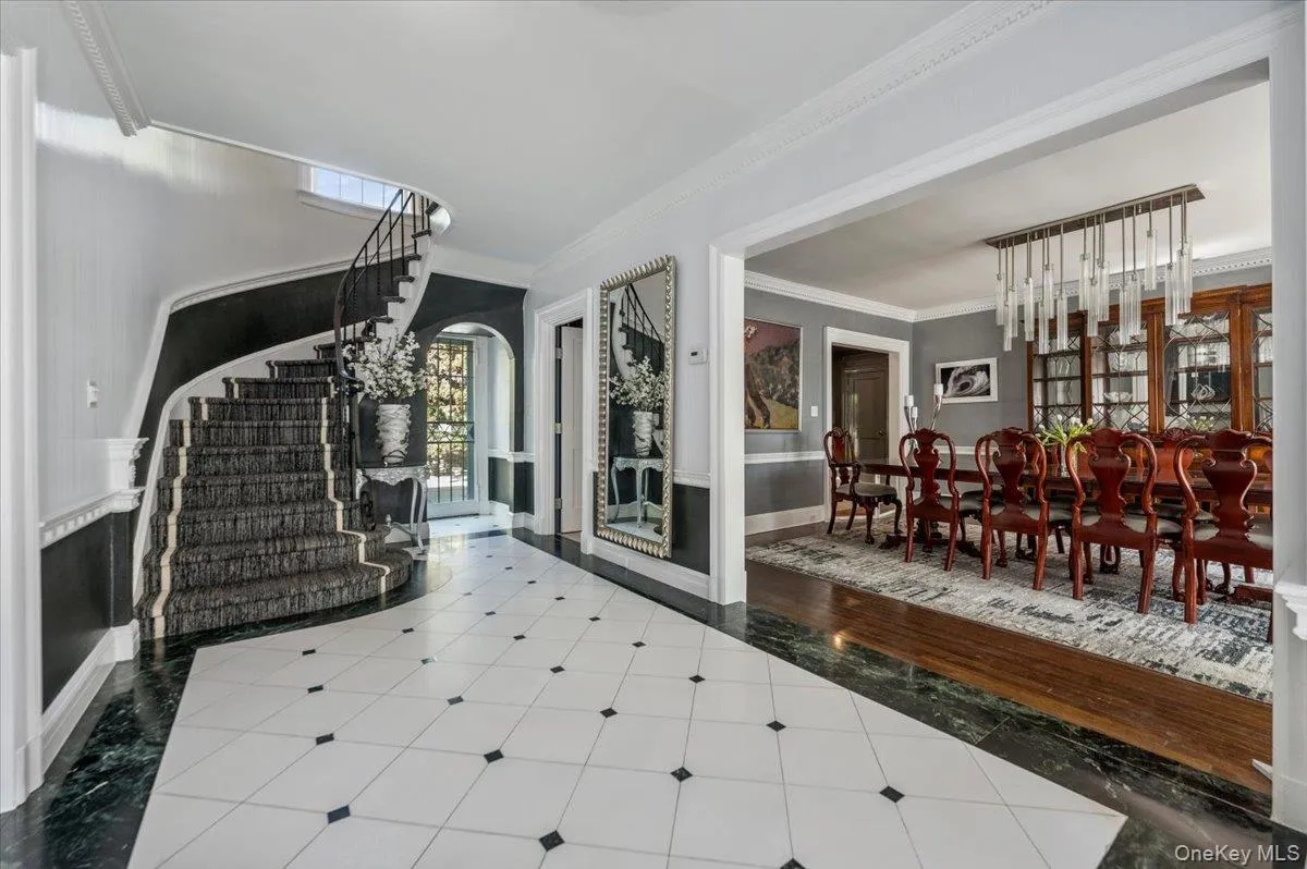 126 Station Road, North Hempstead, NY, 5 Bedrooms Bedrooms, 11 Rooms Rooms,4 BathroomsBathrooms,Residential,For Rent,Station,0,996679 126 Station Road, North Hempstead, NY, 5 Bedrooms Bedrooms, 11 Rooms Rooms,4 BathroomsBathrooms,Residential,For Rent,Station,0,996679