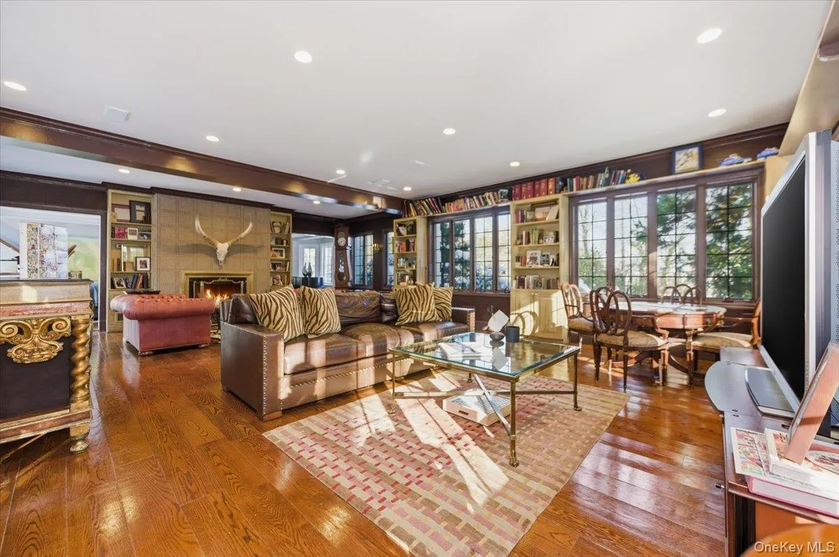 126 Station Road, North Hempstead, NY, 5 Bedrooms Bedrooms, 11 Rooms Rooms,4 BathroomsBathrooms,Residential,For Rent,Station,0,996679 126 Station Road, North Hempstead, NY, 5 Bedrooms Bedrooms, 11 Rooms Rooms,4 BathroomsBathrooms,Residential,For Rent,Station,0,996679