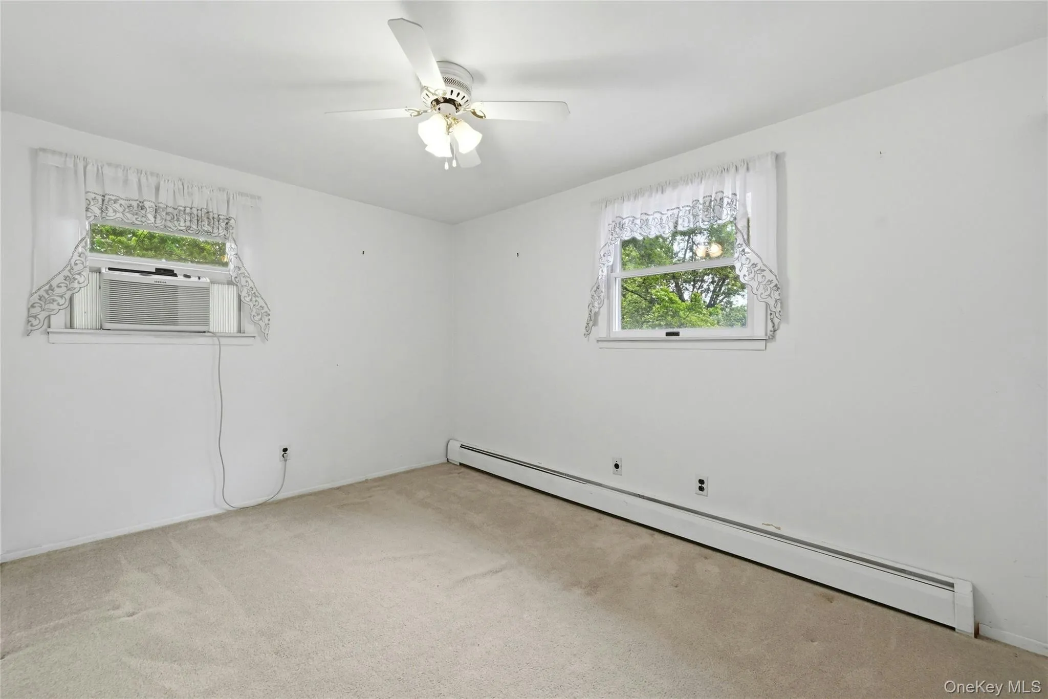 2 Cub Road, Brookhaven, NY, 5 Bedrooms Bedrooms, 10 Rooms Rooms,2 BathroomsBathrooms,Residential,For Rent,Cub,0,KEY996694 2 Cub Road, Brookhaven, NY, 5 Bedrooms Bedrooms, 10 Rooms Rooms,2 BathroomsBathrooms,Residential,For Rent,Cub,0,KEY996694