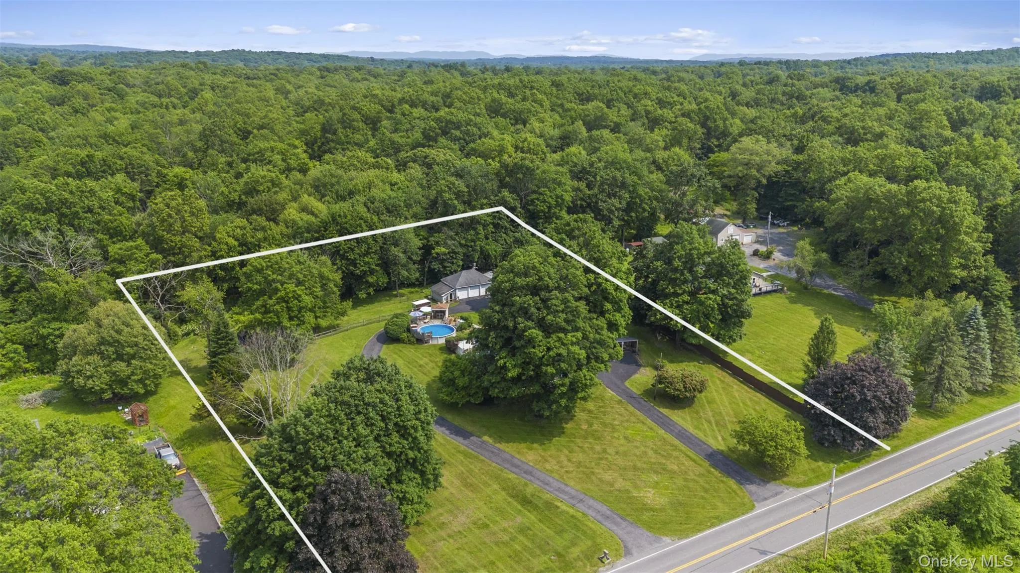 421 Orchard Drive, Plattekill, NY, 4 Bedrooms Bedrooms, 9 Rooms Rooms,1 BathroomBathrooms,Residential,For Rent,Orchard,0,996697 421 Orchard Drive, Plattekill, NY, 4 Bedrooms Bedrooms, 9 Rooms Rooms,1 BathroomBathrooms,Residential,For Rent,Orchard,0,996697