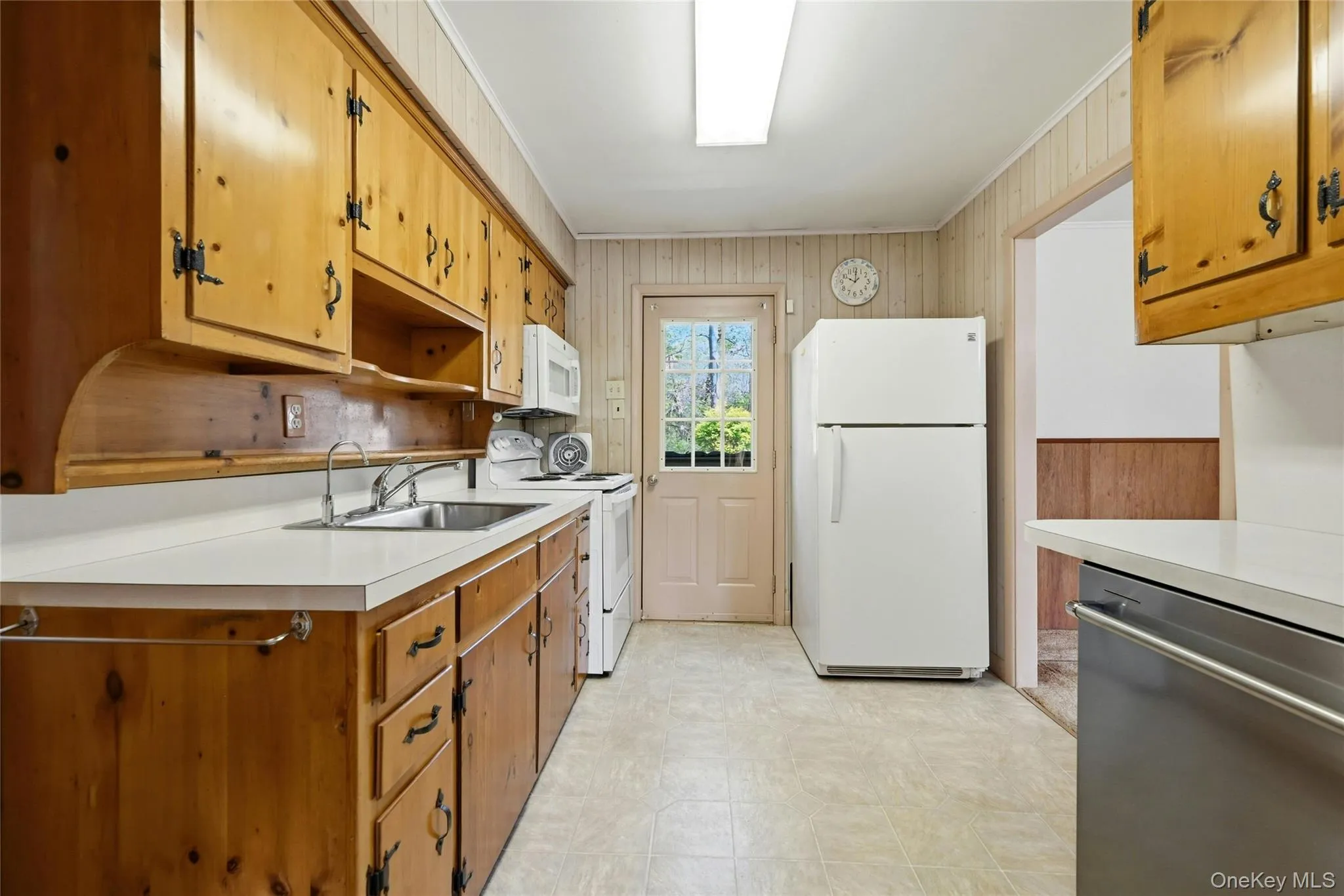 9 Robinson Street, Brookhaven, NY, 4 Bedrooms Bedrooms, 8 Rooms Rooms,2 BathroomsBathrooms,Residential,For Rent,Robinson,0,996696 9 Robinson Street, Brookhaven, NY, 4 Bedrooms Bedrooms, 8 Rooms Rooms,2 BathroomsBathrooms,Residential,For Rent,Robinson,0,996696