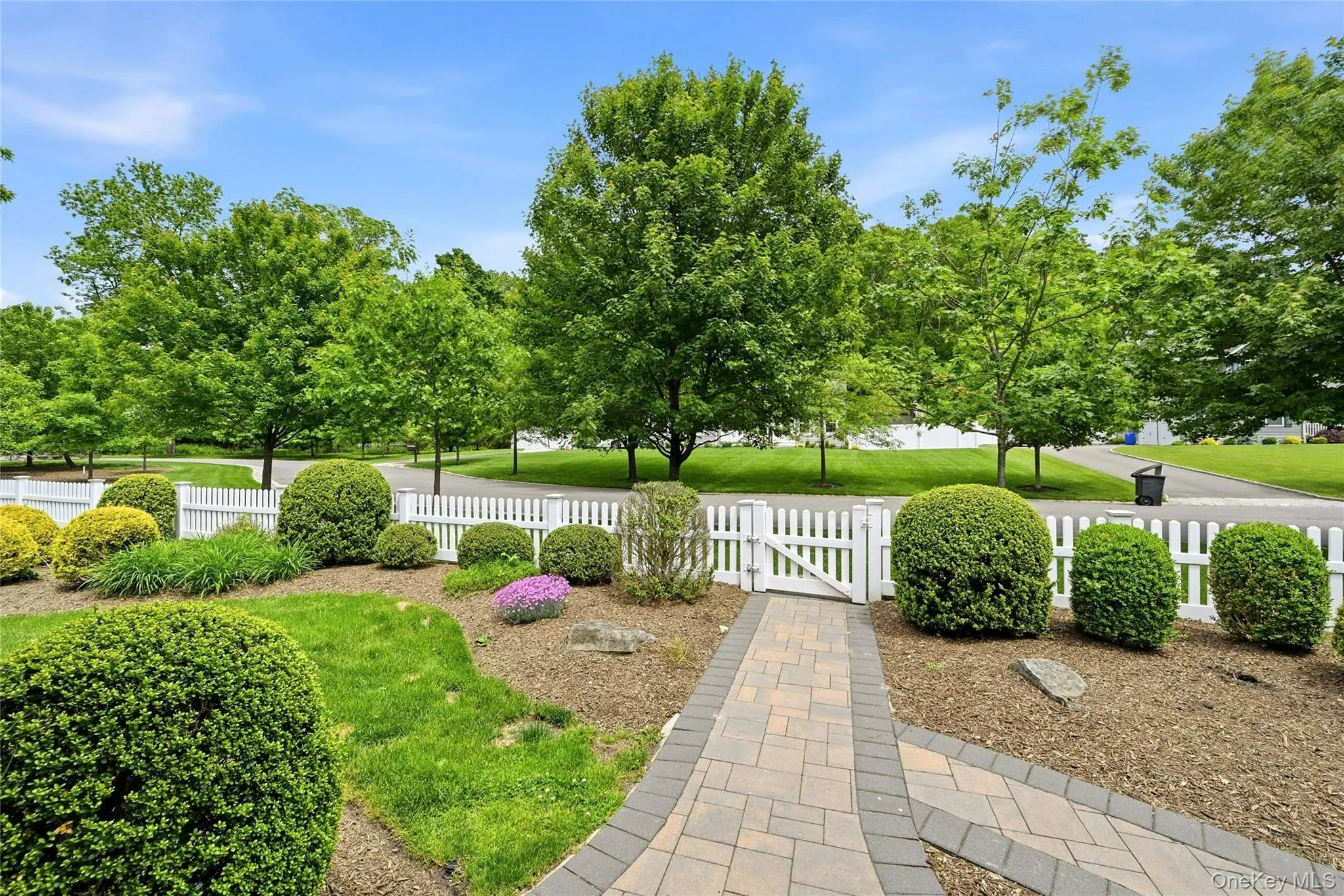 5 Judges Lane, Smithtown, NY, 3 Bedrooms Bedrooms, 7 Rooms Rooms,2 BathroomsBathrooms,Residential,For Rent,Judges,0,996702 5 Judges Lane, Smithtown, NY, 3 Bedrooms Bedrooms, 7 Rooms Rooms,2 BathroomsBathrooms,Residential,For Rent,Judges,0,996702