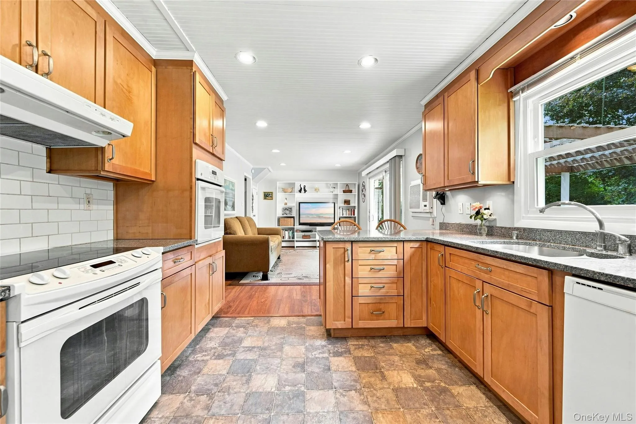 20 Hastings Drive, Brookhaven, NY, 4 Bedrooms Bedrooms, 8 Rooms Rooms,2 BathroomsBathrooms,Residential,For Rent,Hastings,0,996703 20 Hastings Drive, Brookhaven, NY, 4 Bedrooms Bedrooms, 8 Rooms Rooms,2 BathroomsBathrooms,Residential,For Rent,Hastings,0,996703