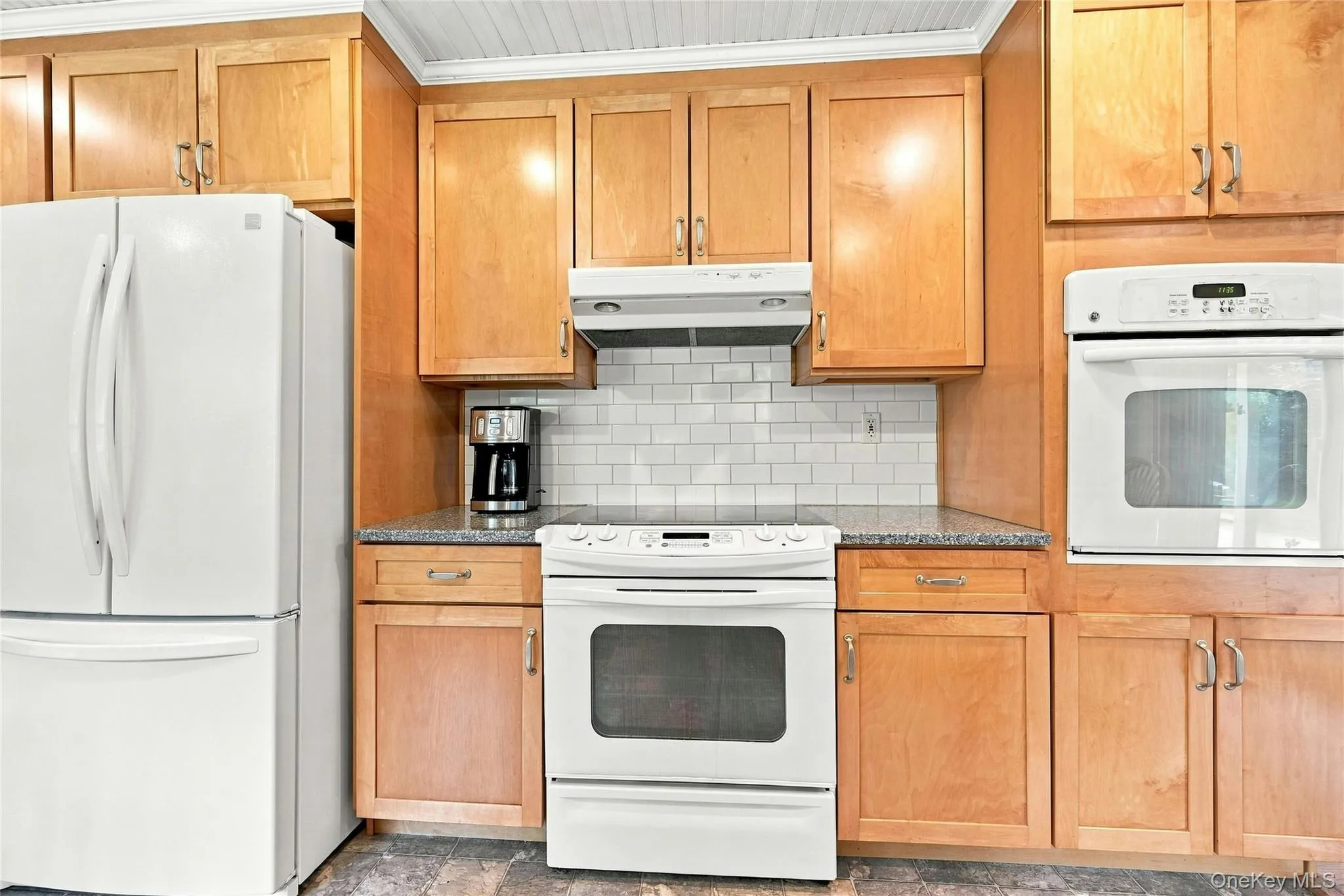 20 Hastings Drive, Brookhaven, NY, 4 Bedrooms Bedrooms, 8 Rooms Rooms,2 BathroomsBathrooms,Residential,For Rent,Hastings,0,996703 20 Hastings Drive, Brookhaven, NY, 4 Bedrooms Bedrooms, 8 Rooms Rooms,2 BathroomsBathrooms,Residential,For Rent,Hastings,0,996703