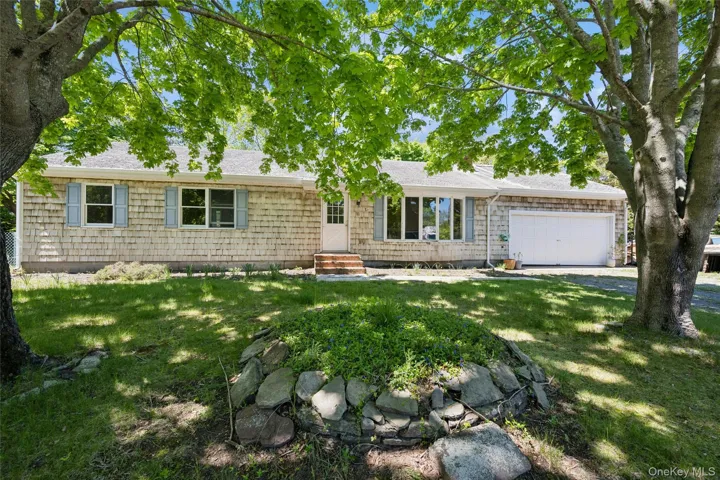 11 Columbia Street, Southampton, New York 11963