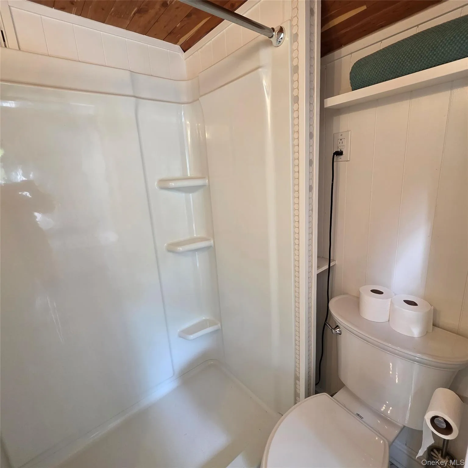 38 Gnarled Hollow Road, Brookhaven, NY, 1 Room Rooms,1 BathroomBathrooms,Residential Lease,For Rent,Gnarled Hollow,0,996713 38 Gnarled Hollow Road, Brookhaven, NY, 1 Room Rooms,1 BathroomBathrooms,Residential Lease,For Rent,Gnarled Hollow,0,996713