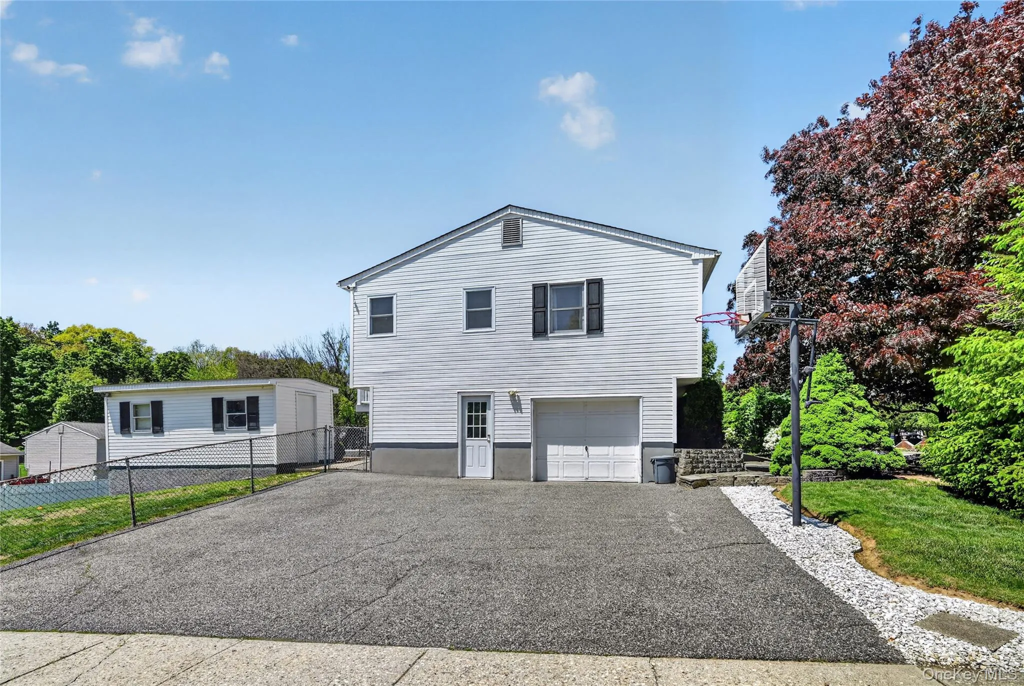 19 Sutherland Drive, Monroe, NY, 4 Bedrooms Bedrooms, 8 Rooms Rooms,1 BathroomBathrooms,Residential,For Rent,Sutherland,0,996717 19 Sutherland Drive, Monroe, NY, 4 Bedrooms Bedrooms, 8 Rooms Rooms,1 BathroomBathrooms,Residential,For Rent,Sutherland,0,996717