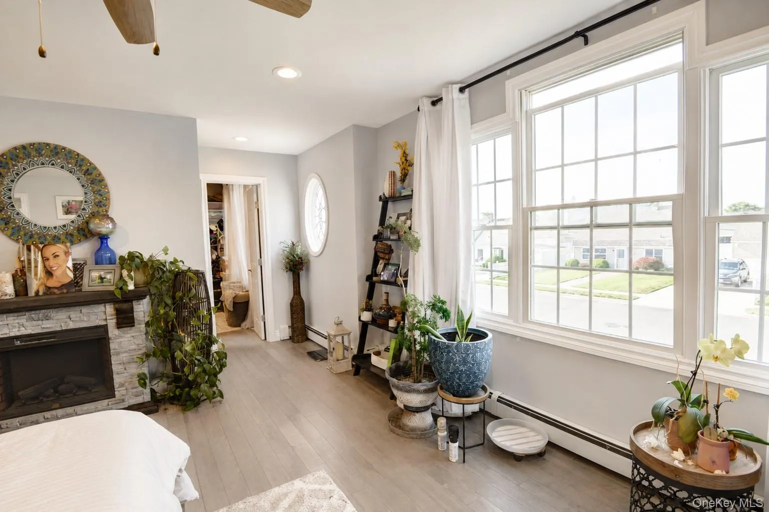 Gorgeous windows let in the natural light Gorgeous windows let in the natural light