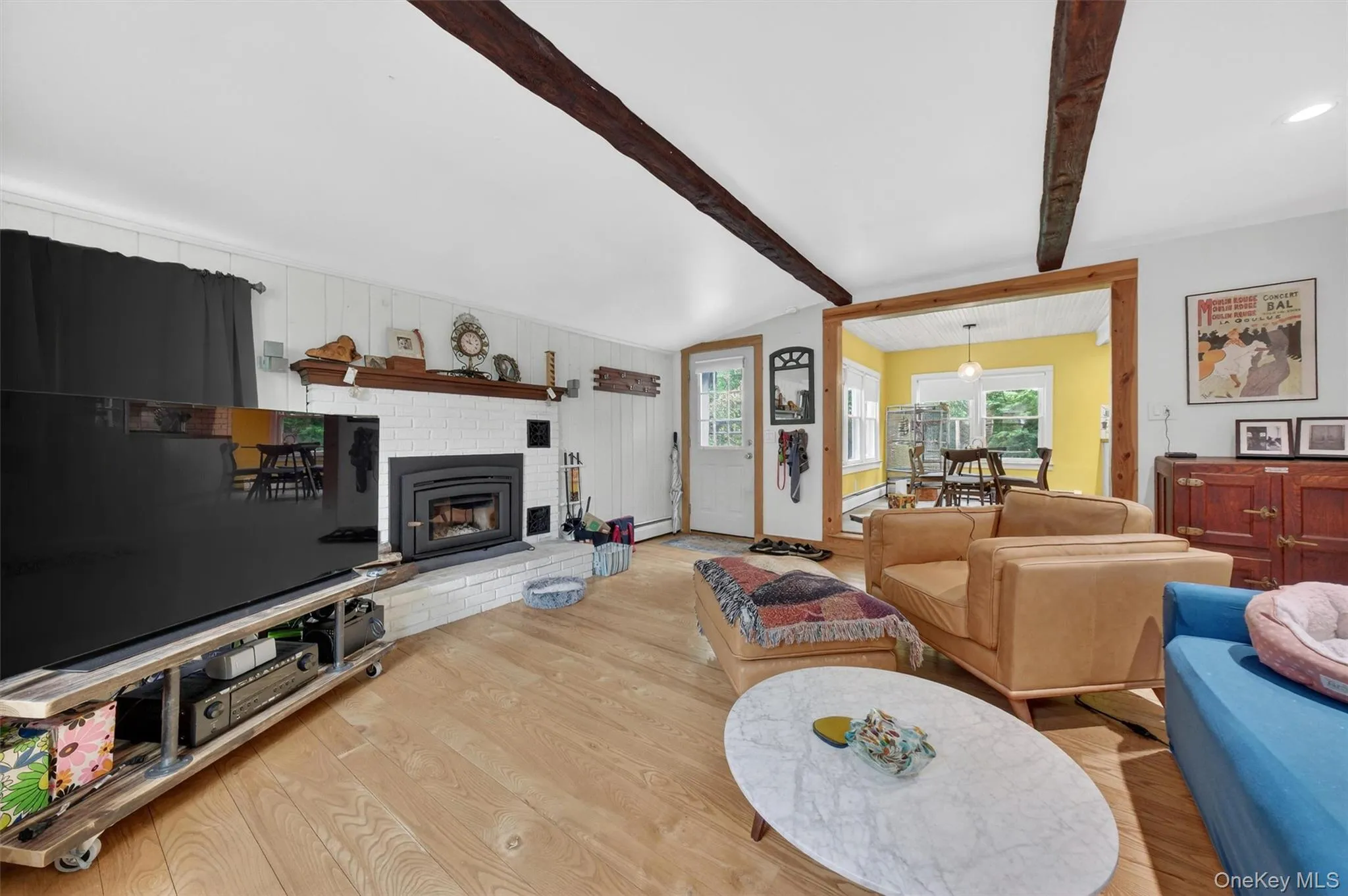 With woodstove With woodstove