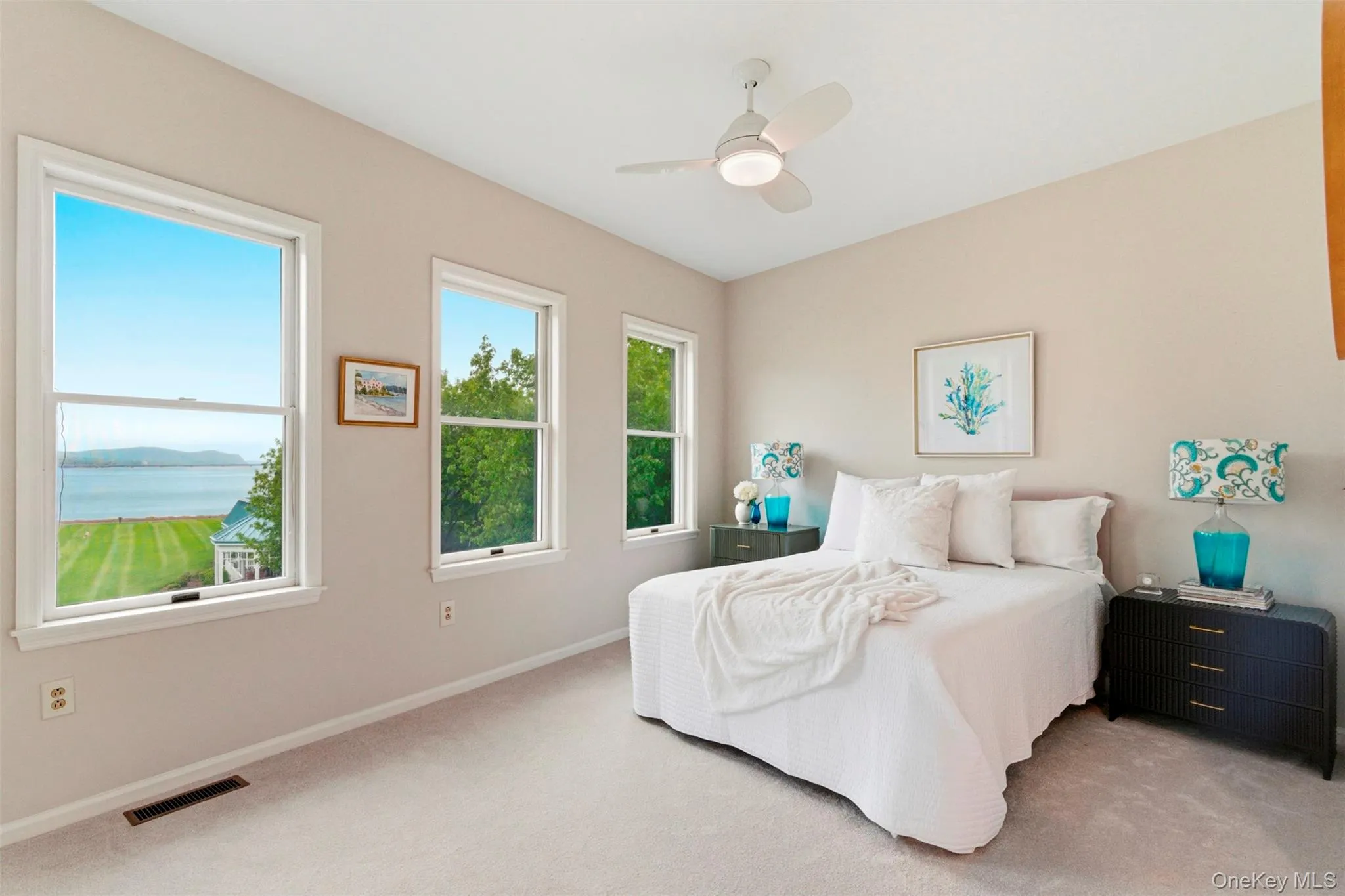 2nd upstairs bedroom with Hudson River views. 2nd upstairs bedroom with Hudson River views.