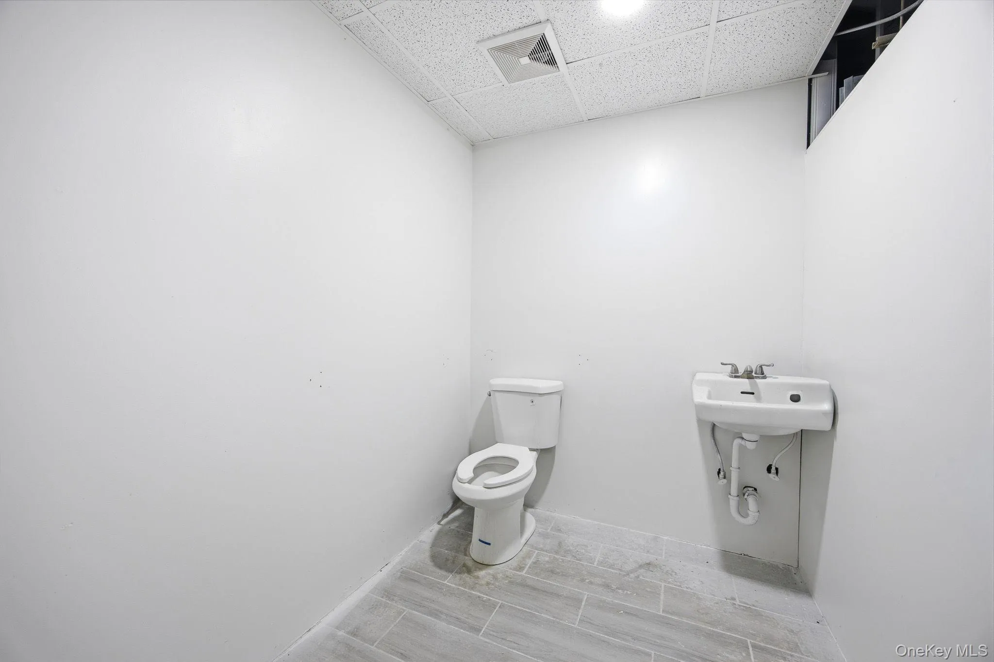 13621 41st Avenue, New York, NY, ,Commercial Lease,For Rent,41st,0,996742 13621 41st Avenue, New York, NY, ,Commercial Lease,For Rent,41st,0,996742