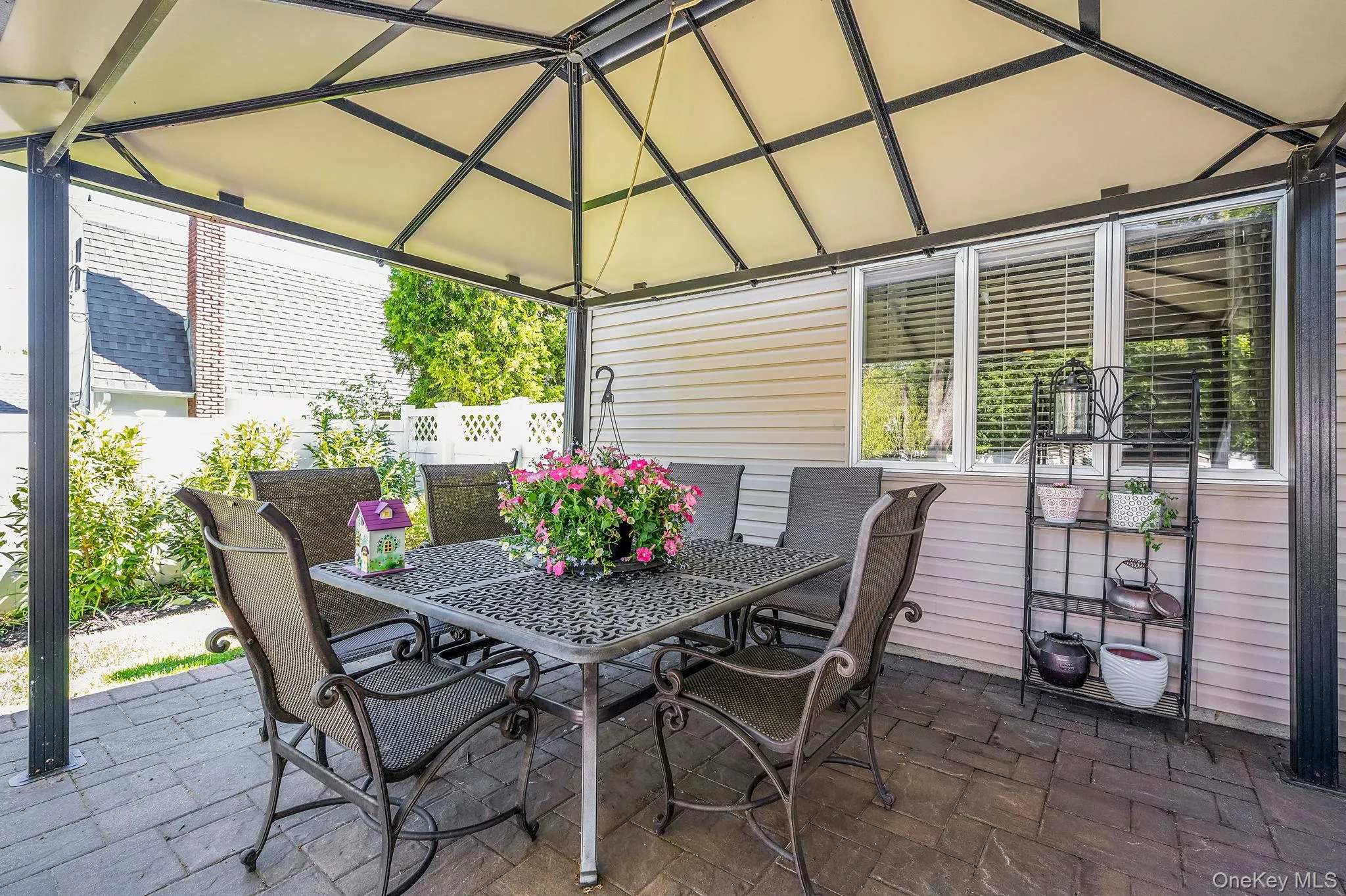 40 Boxwood Drive, Smithtown, NY, 5 Bedrooms Bedrooms, 10 Rooms Rooms,3 BathroomsBathrooms,Residential Sale,For Rent,Boxwood,0,996745 40 Boxwood Drive, Smithtown, NY, 5 Bedrooms Bedrooms, 10 Rooms Rooms,3 BathroomsBathrooms,Residential Sale,For Rent,Boxwood,0,996745
