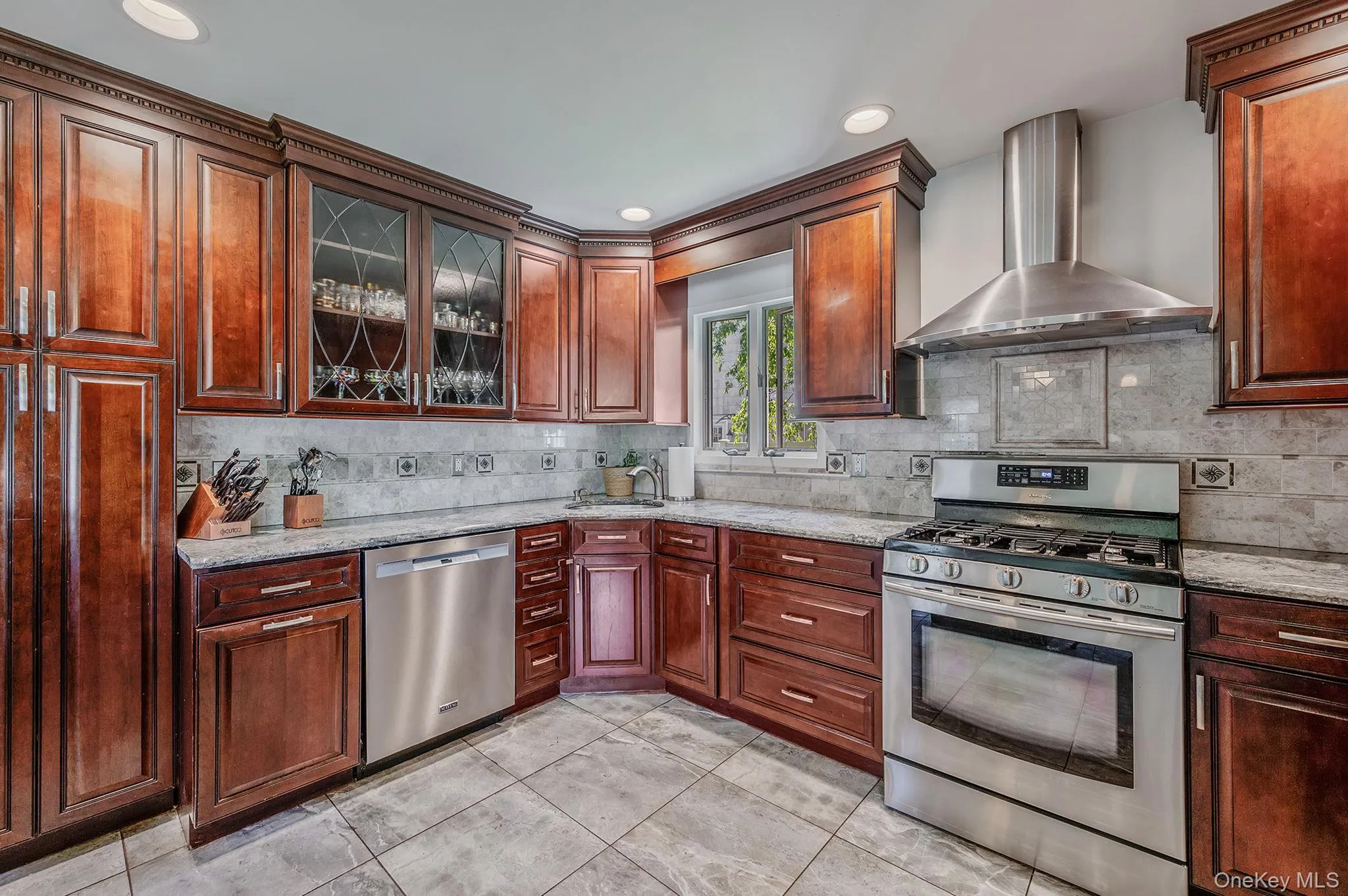 40 Boxwood Drive, Smithtown, NY, 5 Bedrooms Bedrooms, 10 Rooms Rooms,3 BathroomsBathrooms,Residential Sale,For Rent,Boxwood,0,996745 40 Boxwood Drive, Smithtown, NY, 5 Bedrooms Bedrooms, 10 Rooms Rooms,3 BathroomsBathrooms,Residential Sale,For Rent,Boxwood,0,996745