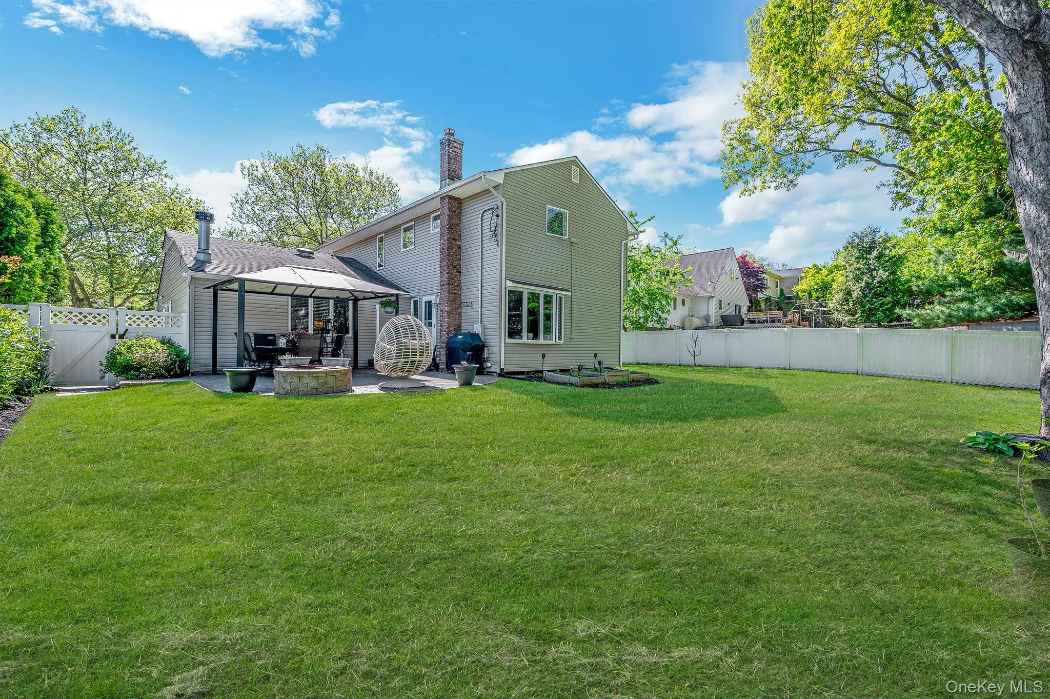 40 Boxwood Drive, Smithtown, NY, 5 Bedrooms Bedrooms, 10 Rooms Rooms,3 BathroomsBathrooms,Residential Sale,For Rent,Boxwood,0,996745 40 Boxwood Drive, Smithtown, NY, 5 Bedrooms Bedrooms, 10 Rooms Rooms,3 BathroomsBathrooms,Residential Sale,For Rent,Boxwood,0,996745