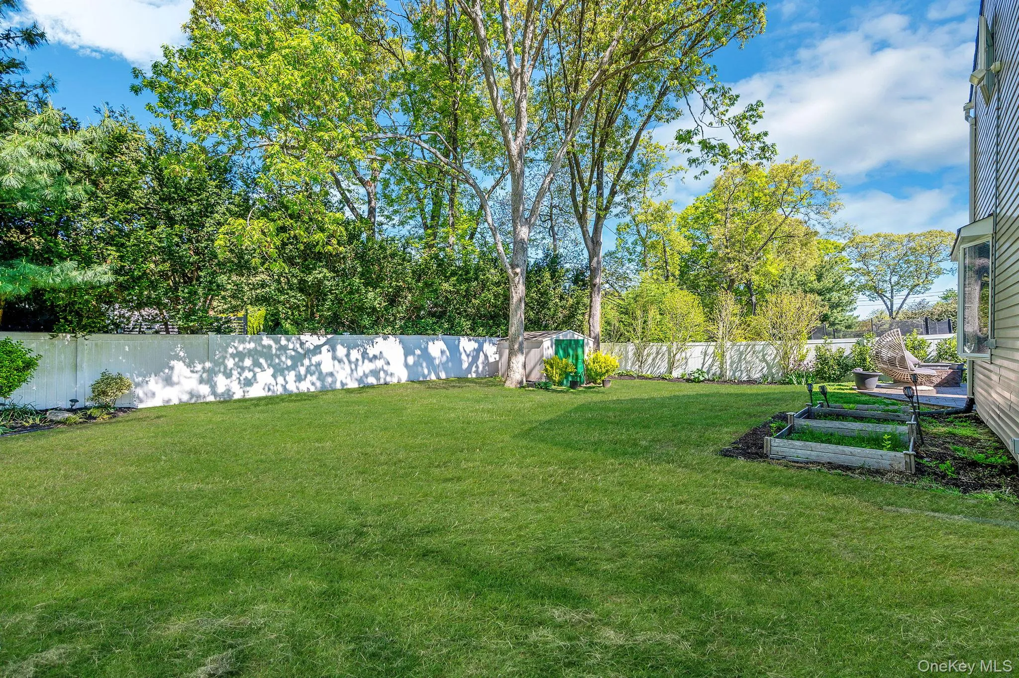 40 Boxwood Drive, Smithtown, NY, 5 Bedrooms Bedrooms, 10 Rooms Rooms,3 BathroomsBathrooms,Residential Sale,For Rent,Boxwood,0,996745 40 Boxwood Drive, Smithtown, NY, 5 Bedrooms Bedrooms, 10 Rooms Rooms,3 BathroomsBathrooms,Residential Sale,For Rent,Boxwood,0,996745