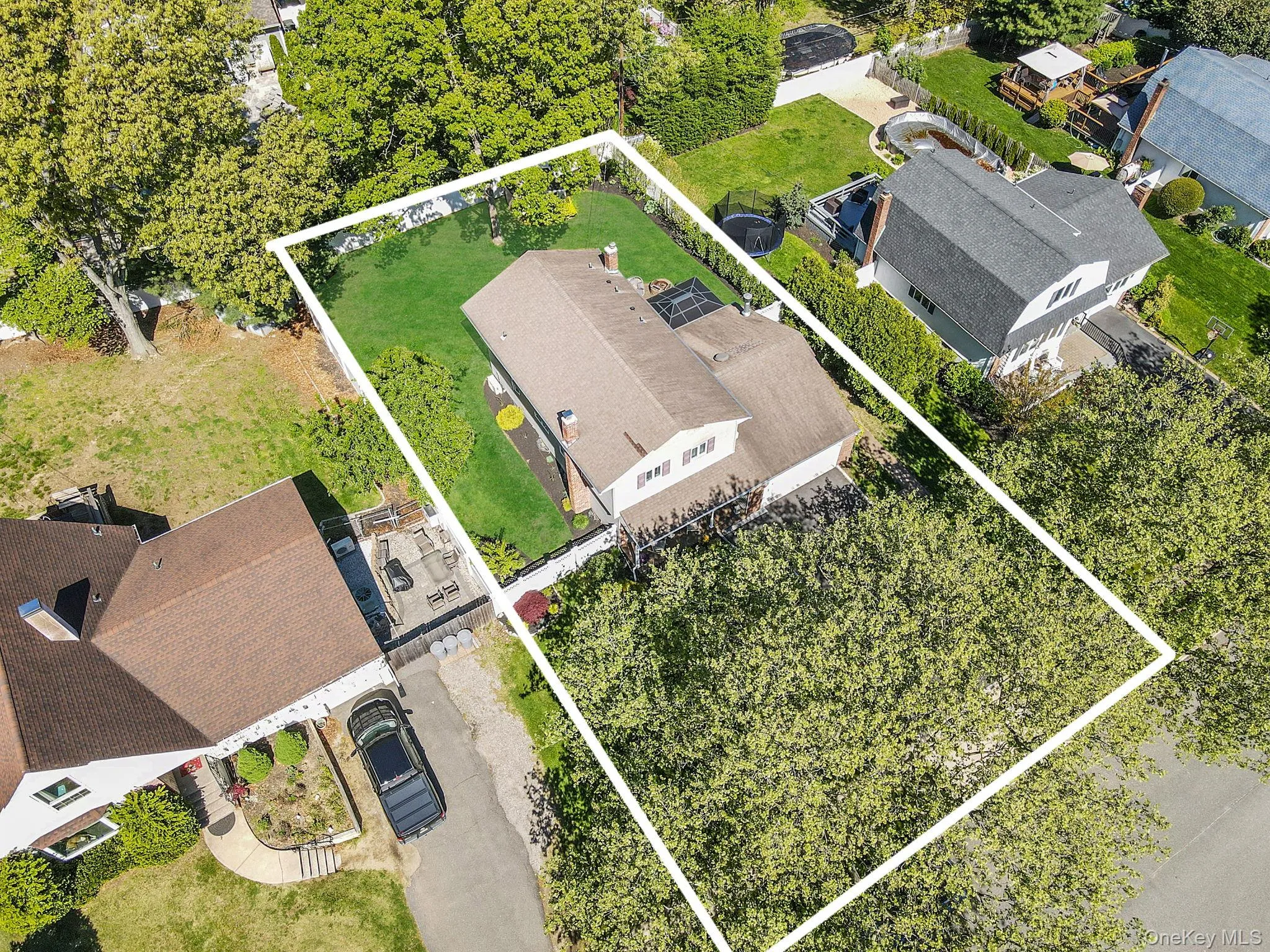 40 Boxwood Drive, Smithtown, NY, 5 Bedrooms Bedrooms, 10 Rooms Rooms,3 BathroomsBathrooms,Residential Sale,For Rent,Boxwood,0,996745 40 Boxwood Drive, Smithtown, NY, 5 Bedrooms Bedrooms, 10 Rooms Rooms,3 BathroomsBathrooms,Residential Sale,For Rent,Boxwood,0,996745