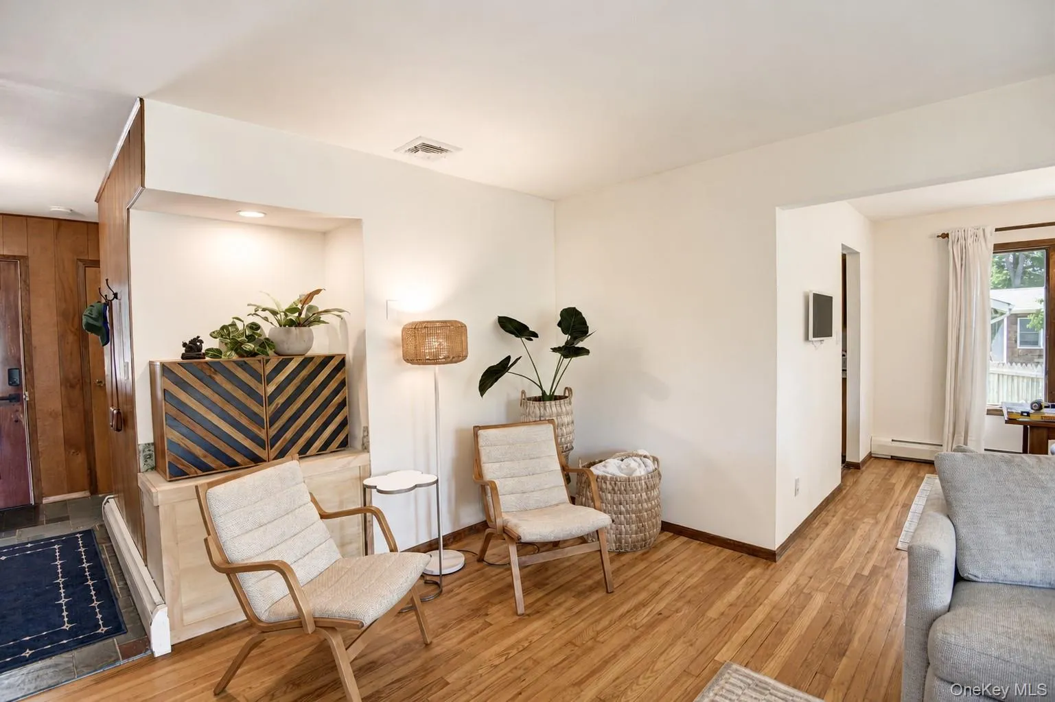 10 Camelot Lane, Brookhaven, NY, 3 Bedrooms Bedrooms, 7 Rooms Rooms,2 BathroomsBathrooms,Residential,For Rent,Camelot,0,996751 10 Camelot Lane, Brookhaven, NY, 3 Bedrooms Bedrooms, 7 Rooms Rooms,2 BathroomsBathrooms,Residential,For Rent,Camelot,0,996751