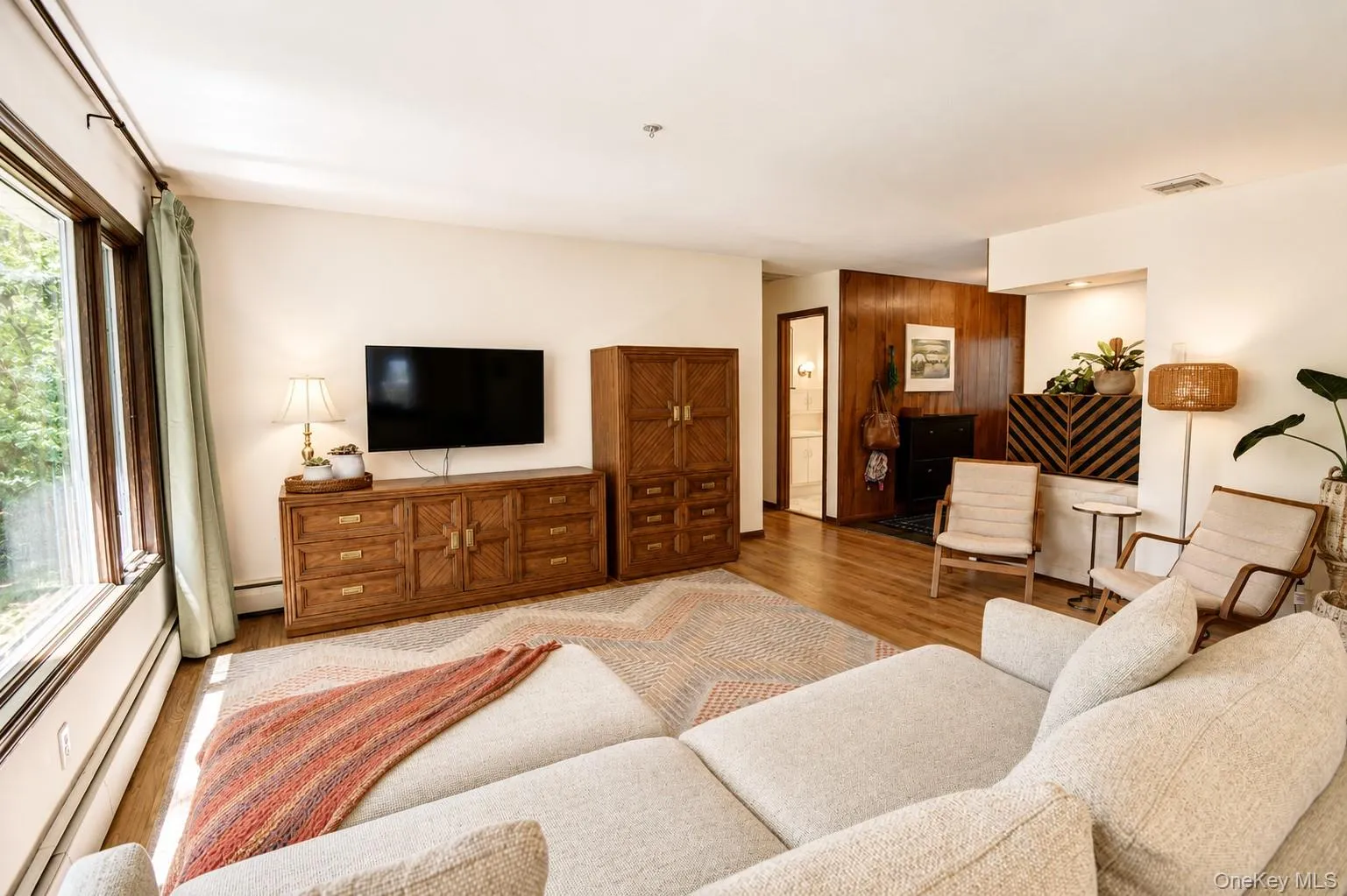 10 Camelot Lane, Brookhaven, NY, 3 Bedrooms Bedrooms, 7 Rooms Rooms,2 BathroomsBathrooms,Residential,For Rent,Camelot,0,996751 10 Camelot Lane, Brookhaven, NY, 3 Bedrooms Bedrooms, 7 Rooms Rooms,2 BathroomsBathrooms,Residential,For Rent,Camelot,0,996751