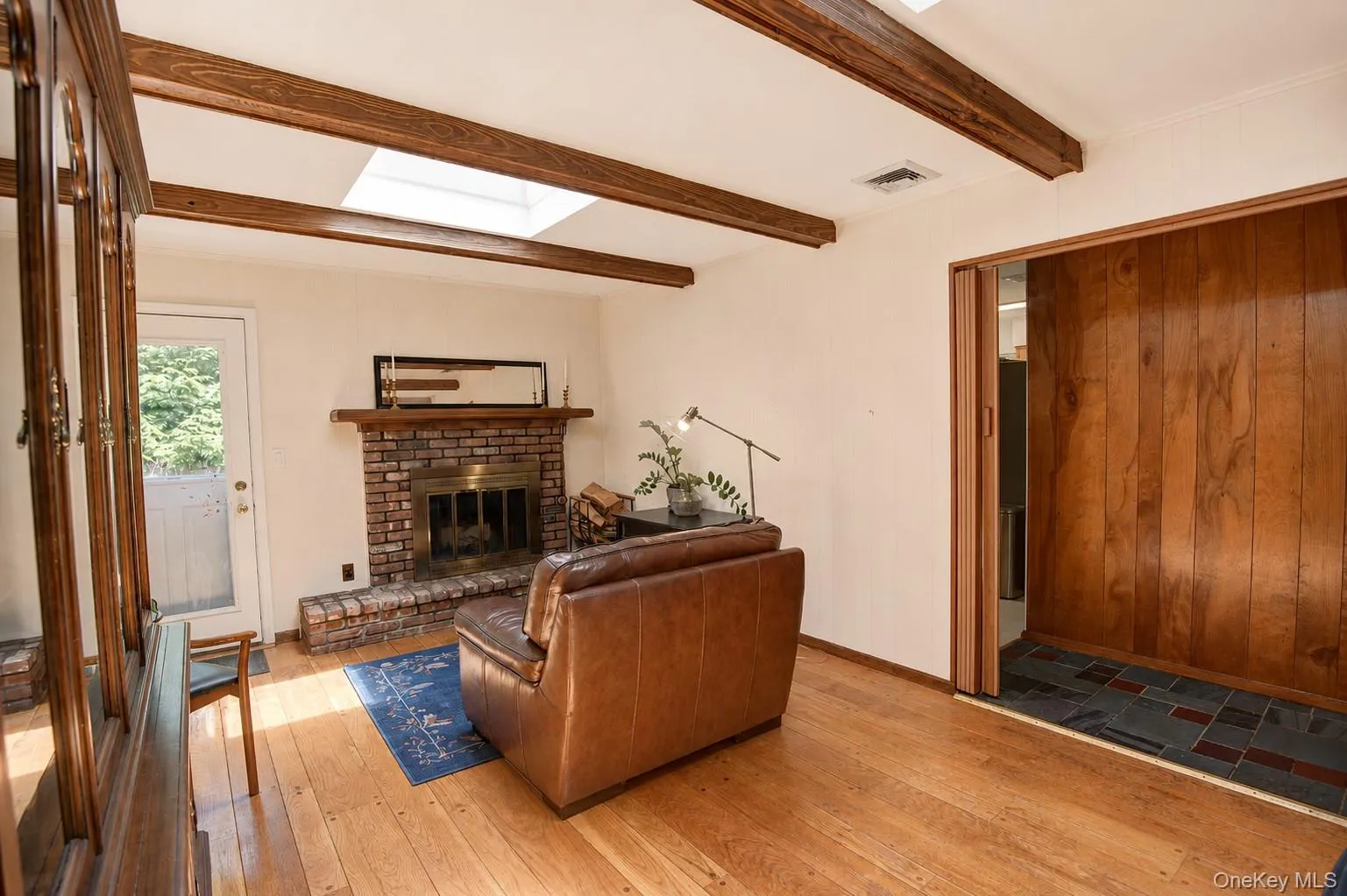 10 Camelot Lane, Brookhaven, NY, 3 Bedrooms Bedrooms, 7 Rooms Rooms,2 BathroomsBathrooms,Residential,For Rent,Camelot,0,996751 10 Camelot Lane, Brookhaven, NY, 3 Bedrooms Bedrooms, 7 Rooms Rooms,2 BathroomsBathrooms,Residential,For Rent,Camelot,0,996751