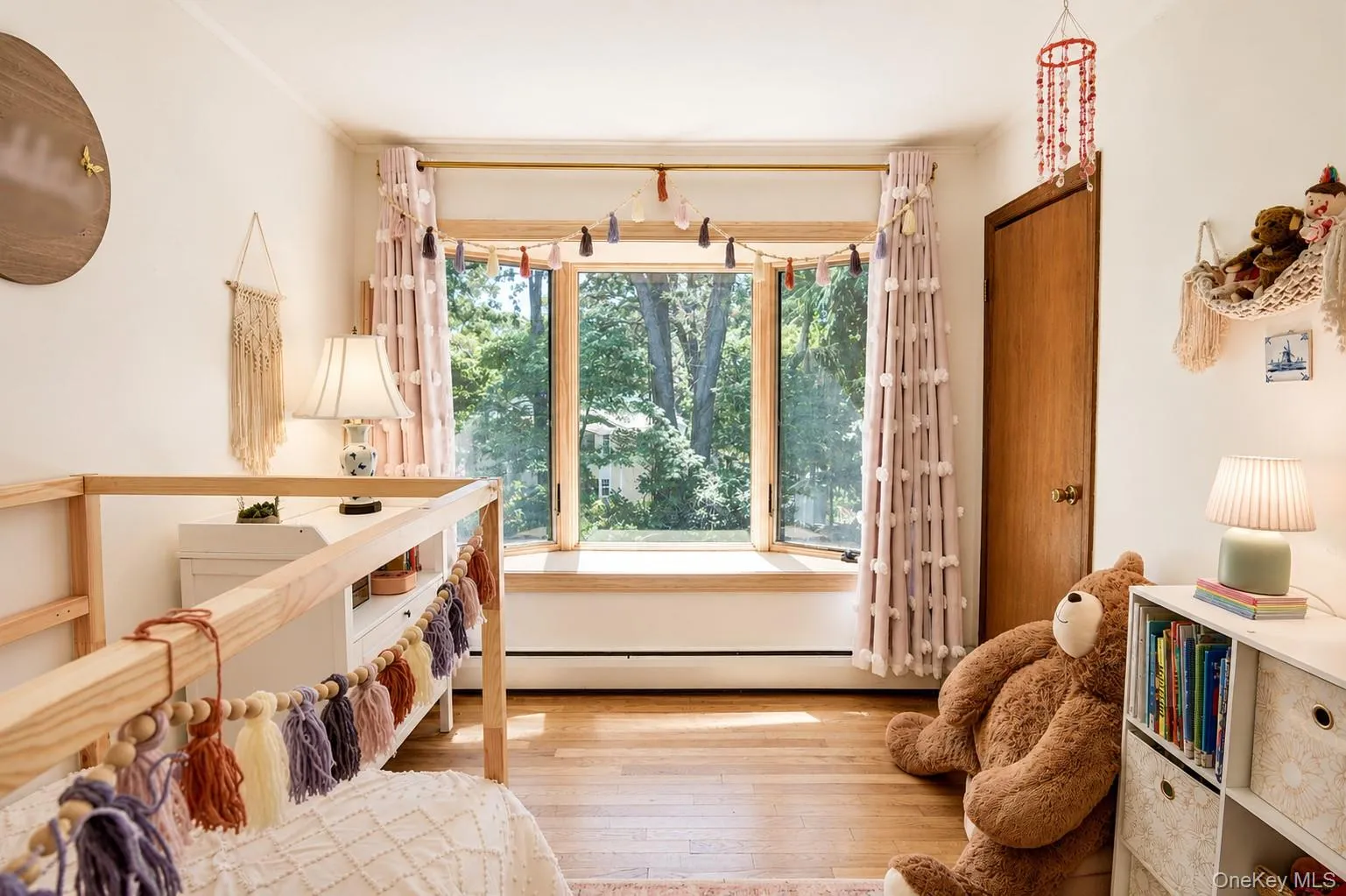 Perfect space for bedtime stories Perfect space for bedtime stories
