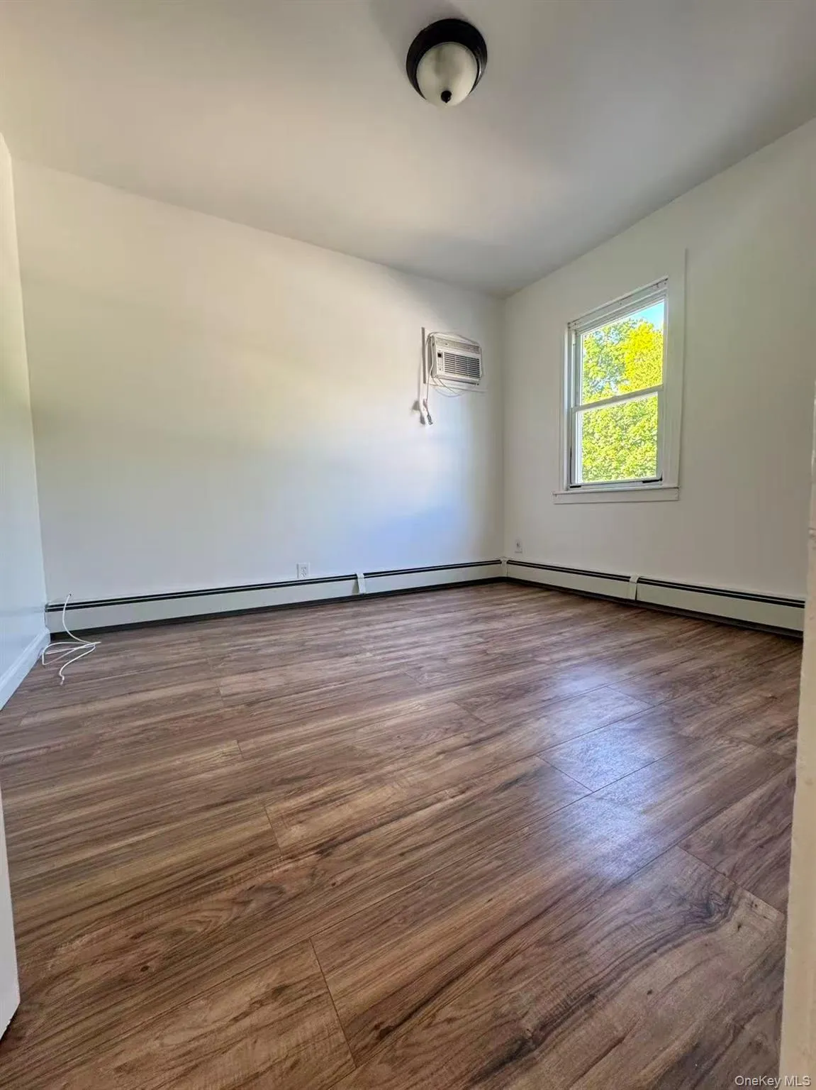 4245 247th Street, New York, NY, 3 Bedrooms Bedrooms, 7 Rooms Rooms,1 BathroomBathrooms,Residential Lease,For Rent,247th,0,996760 4245 247th Street, New York, NY, 3 Bedrooms Bedrooms, 7 Rooms Rooms,1 BathroomBathrooms,Residential Lease,For Rent,247th,0,996760