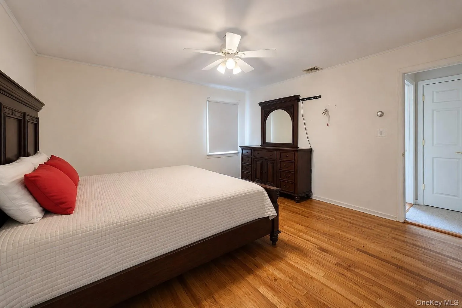 110 Briarwood Lane, Oyster Bay, NY, 3 Bedrooms Bedrooms, 9 Rooms Rooms,2 BathroomsBathrooms,Residential Lease,For Rent,Briarwood,0,996764 110 Briarwood Lane, Oyster Bay, NY, 3 Bedrooms Bedrooms, 9 Rooms Rooms,2 BathroomsBathrooms,Residential Lease,For Rent,Briarwood,0,996764