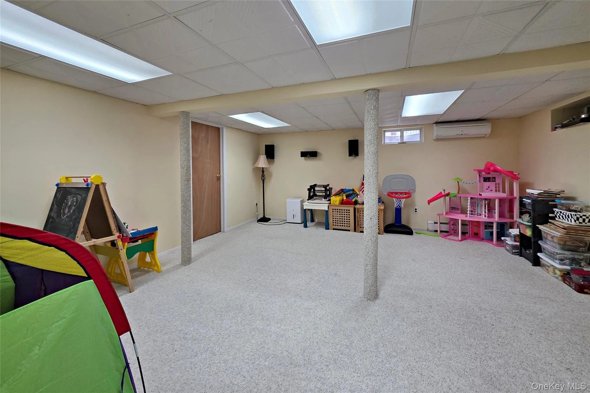 110 Briarwood Lane, Oyster Bay, NY, 3 Bedrooms Bedrooms, 9 Rooms Rooms,2 BathroomsBathrooms,Residential Lease,For Rent,Briarwood,0,996764 110 Briarwood Lane, Oyster Bay, NY, 3 Bedrooms Bedrooms, 9 Rooms Rooms,2 BathroomsBathrooms,Residential Lease,For Rent,Briarwood,0,996764