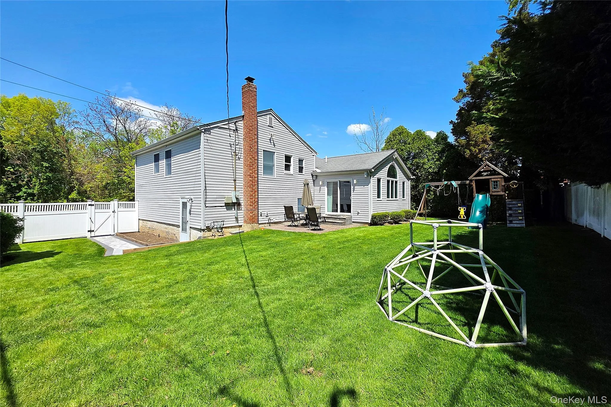 110 Briarwood Lane, Oyster Bay, NY, 3 Bedrooms Bedrooms, 9 Rooms Rooms,2 BathroomsBathrooms,Residential Lease,For Rent,Briarwood,0,996764 110 Briarwood Lane, Oyster Bay, NY, 3 Bedrooms Bedrooms, 9 Rooms Rooms,2 BathroomsBathrooms,Residential Lease,For Rent,Briarwood,0,996764
