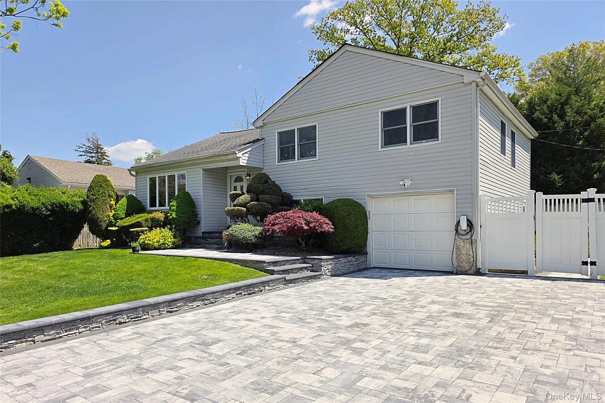 110 Briarwood Lane, Oyster Bay, NY, 3 Bedrooms Bedrooms, 9 Rooms Rooms,2 BathroomsBathrooms,Residential Lease,For Rent,Briarwood,0,996764 110 Briarwood Lane, Oyster Bay, NY, 3 Bedrooms Bedrooms, 9 Rooms Rooms,2 BathroomsBathrooms,Residential Lease,For Rent,Briarwood,0,996764