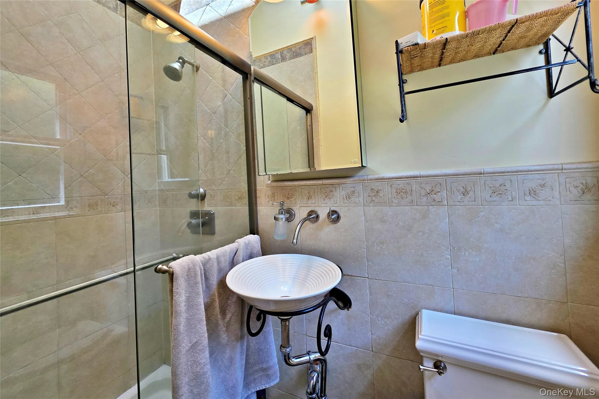110 Briarwood Lane, Oyster Bay, NY, 3 Bedrooms Bedrooms, 9 Rooms Rooms,2 BathroomsBathrooms,Residential Lease,For Rent,Briarwood,0,996764 110 Briarwood Lane, Oyster Bay, NY, 3 Bedrooms Bedrooms, 9 Rooms Rooms,2 BathroomsBathrooms,Residential Lease,For Rent,Briarwood,0,996764