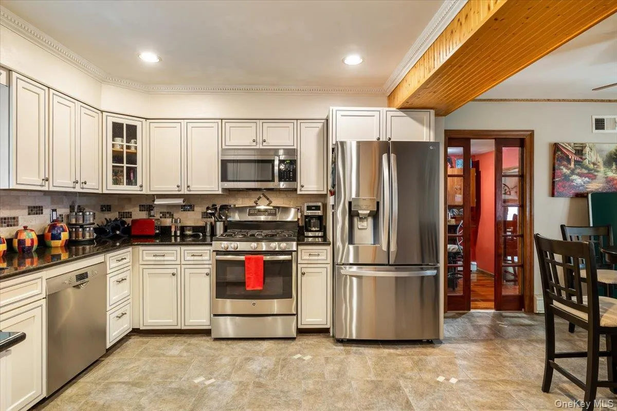 432 Puritan Drive, Brookhaven, NY, 4 Bedrooms Bedrooms, 10 Rooms Rooms,4 BathroomsBathrooms,Residential,For Rent,Puritan,0,996781 432 Puritan Drive, Brookhaven, NY, 4 Bedrooms Bedrooms, 10 Rooms Rooms,4 BathroomsBathrooms,Residential,For Rent,Puritan,0,996781
