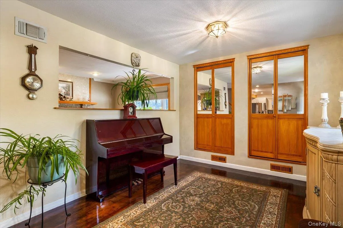 432 Puritan Drive, Brookhaven, NY, 4 Bedrooms Bedrooms, 10 Rooms Rooms,4 BathroomsBathrooms,Residential,For Rent,Puritan,0,996781 432 Puritan Drive, Brookhaven, NY, 4 Bedrooms Bedrooms, 10 Rooms Rooms,4 BathroomsBathrooms,Residential,For Rent,Puritan,0,996781