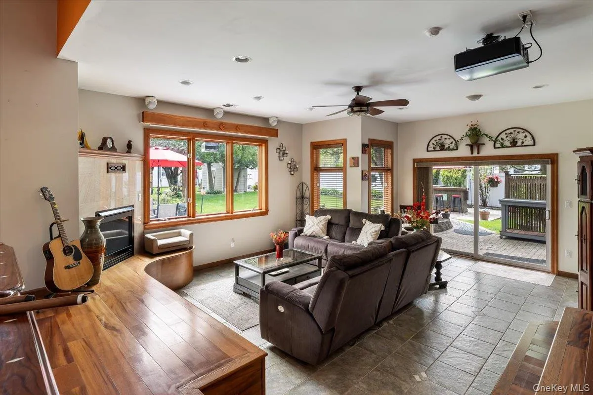 432 Puritan Drive, Brookhaven, NY, 4 Bedrooms Bedrooms, 10 Rooms Rooms,4 BathroomsBathrooms,Residential,For Rent,Puritan,0,996781 432 Puritan Drive, Brookhaven, NY, 4 Bedrooms Bedrooms, 10 Rooms Rooms,4 BathroomsBathrooms,Residential,For Rent,Puritan,0,996781