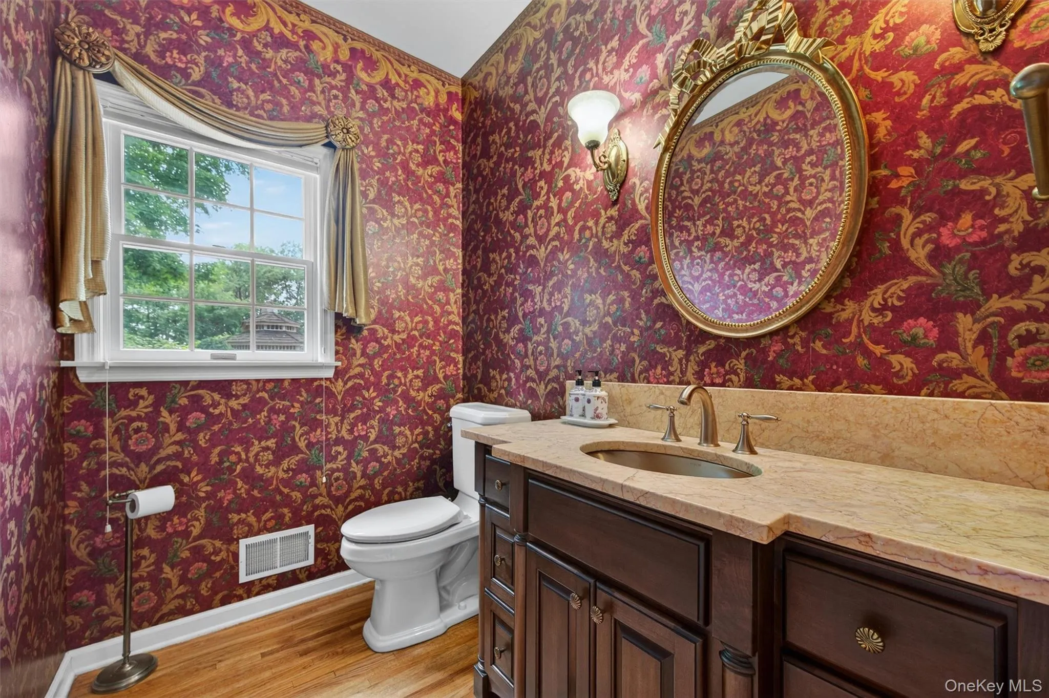1/2 bath on first floor 1/2 bath on first floor