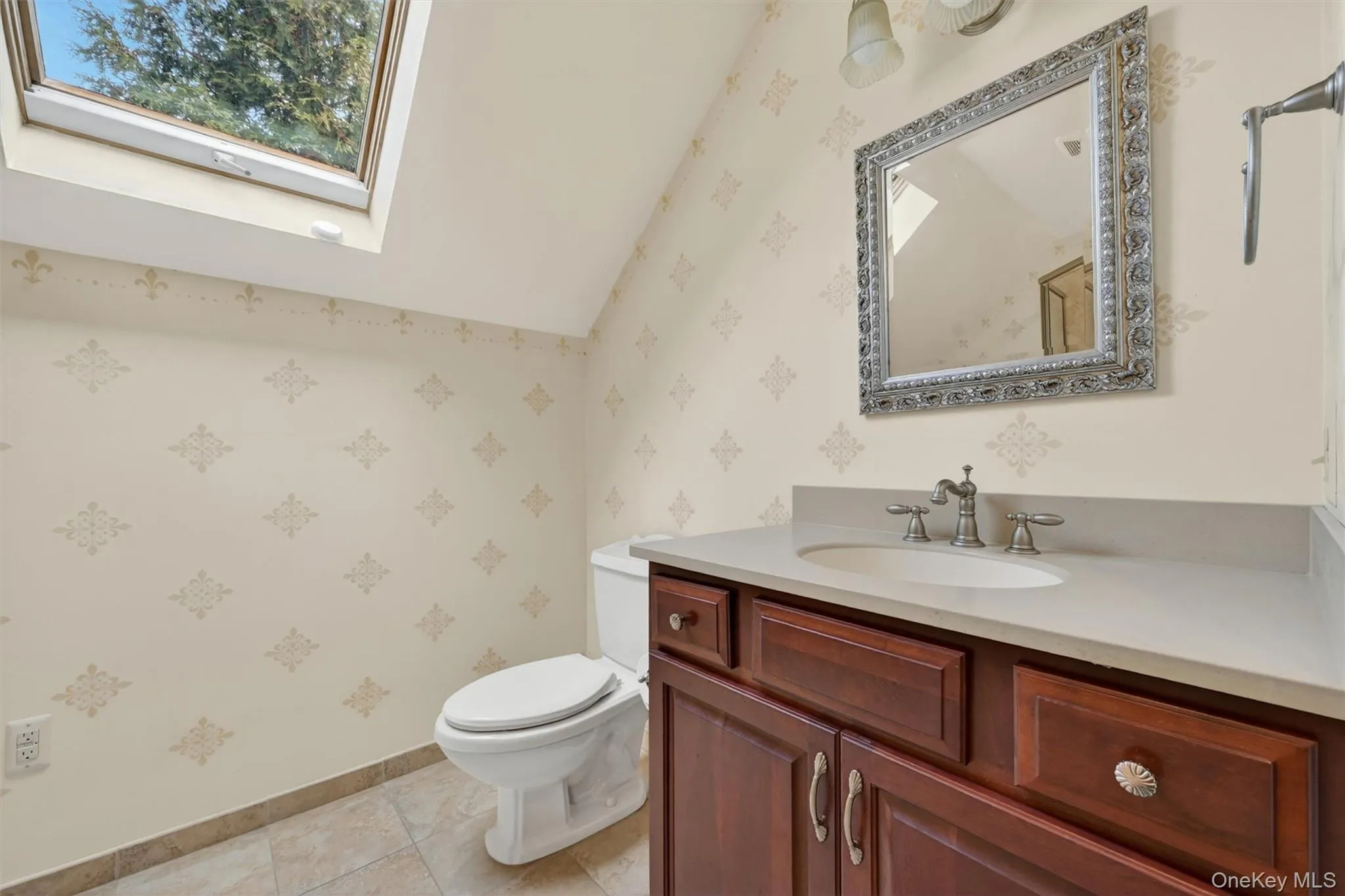 Junior suite bath Junior suite bath