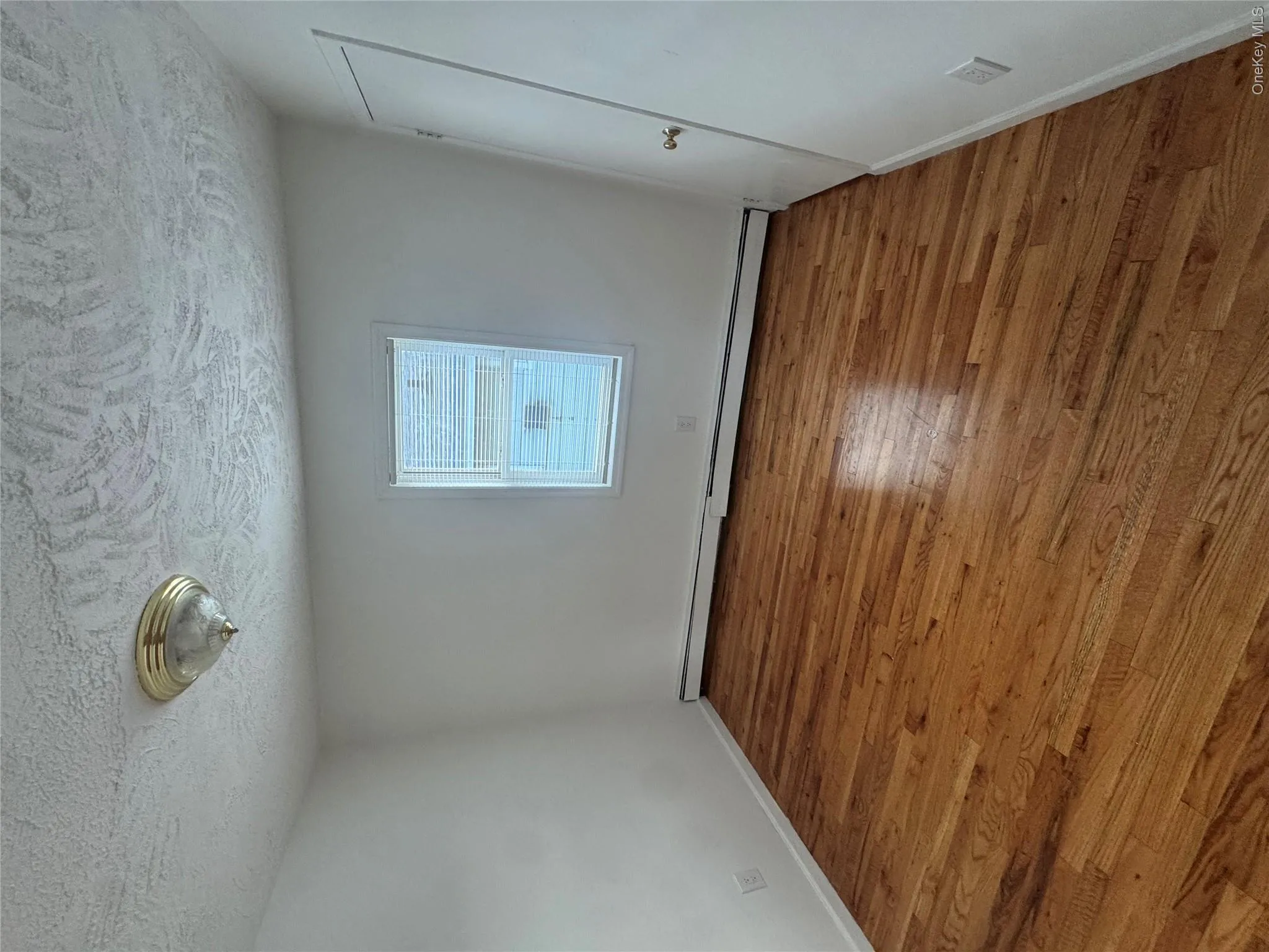 1005 Broadway, Hempstead, NY, 3 Bedrooms Bedrooms, 5 Rooms Rooms,1 BathroomBathrooms,Residential Lease,For Rent,Broadway,0,996801 1005 Broadway, Hempstead, NY, 3 Bedrooms Bedrooms, 5 Rooms Rooms,1 BathroomBathrooms,Residential Lease,For Rent,Broadway,0,996801